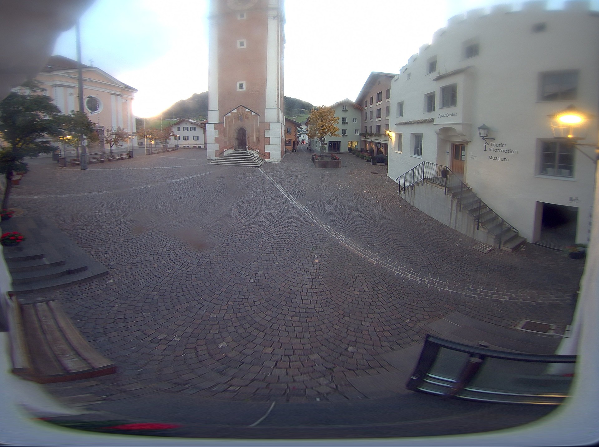 Archived image Webcam Castelrotto/Kastelruth village square, South Tyrol