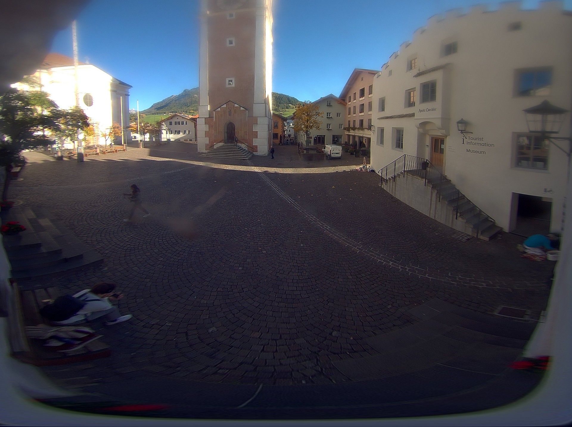Archived image Webcam Castelrotto/Kastelruth village square, South Tyrol