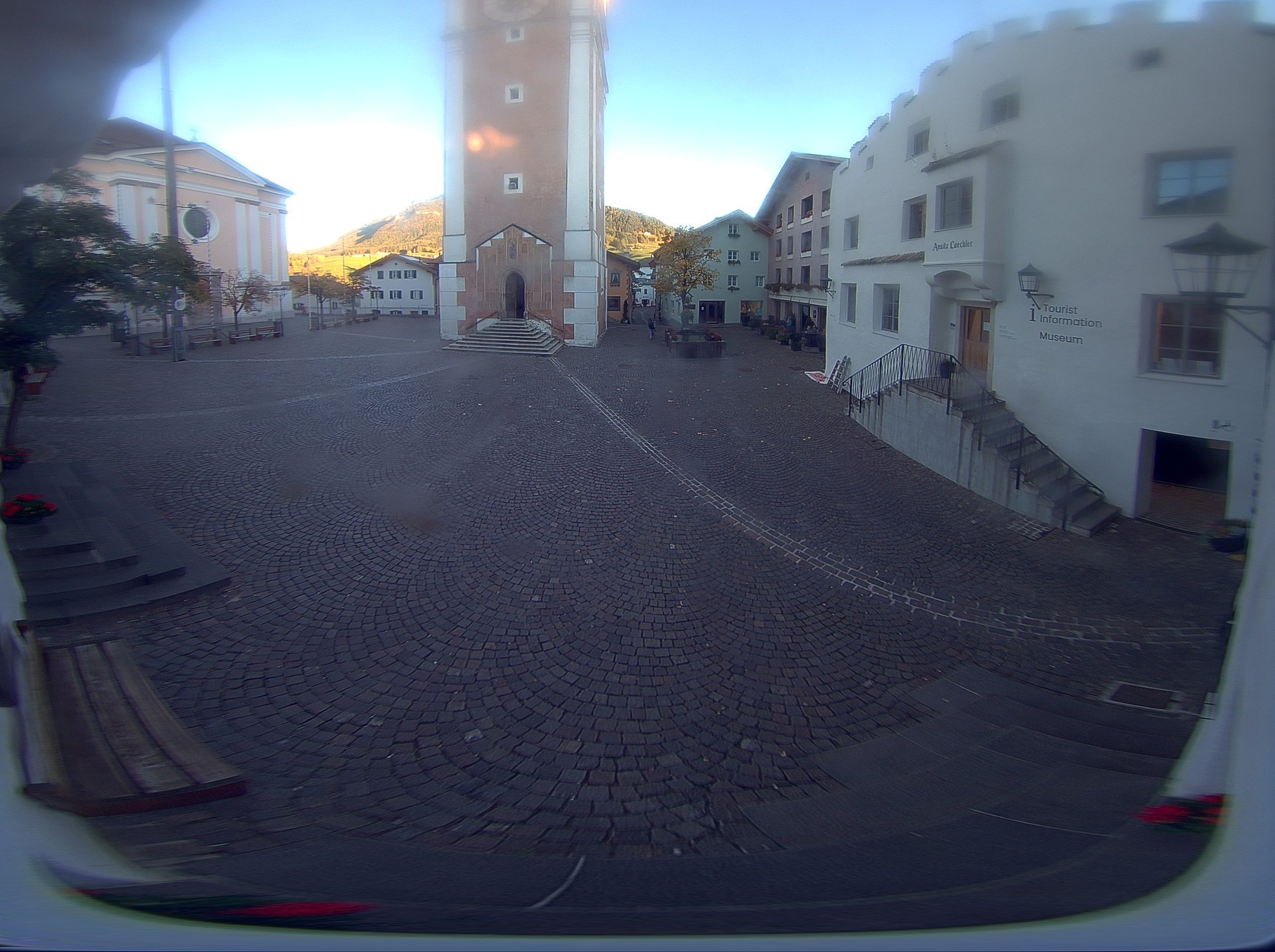 Archived image Webcam Castelrotto/Kastelruth village square, South Tyrol