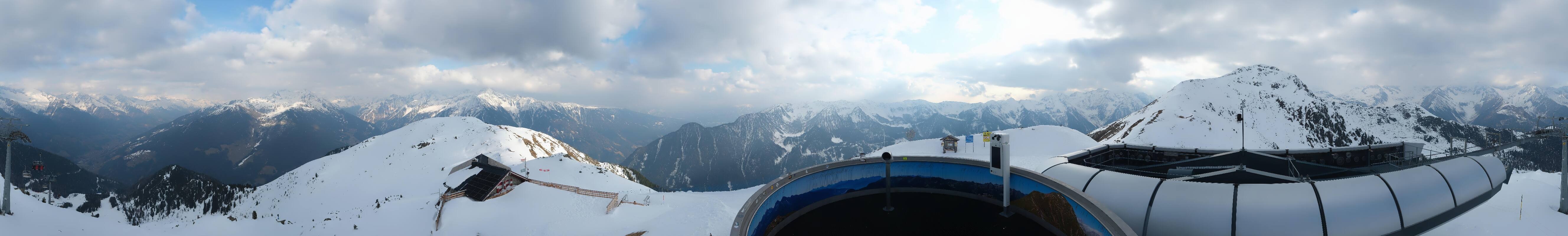 Archived image Webcam mountain restaurant "Sonnklarhütte", Speikboden