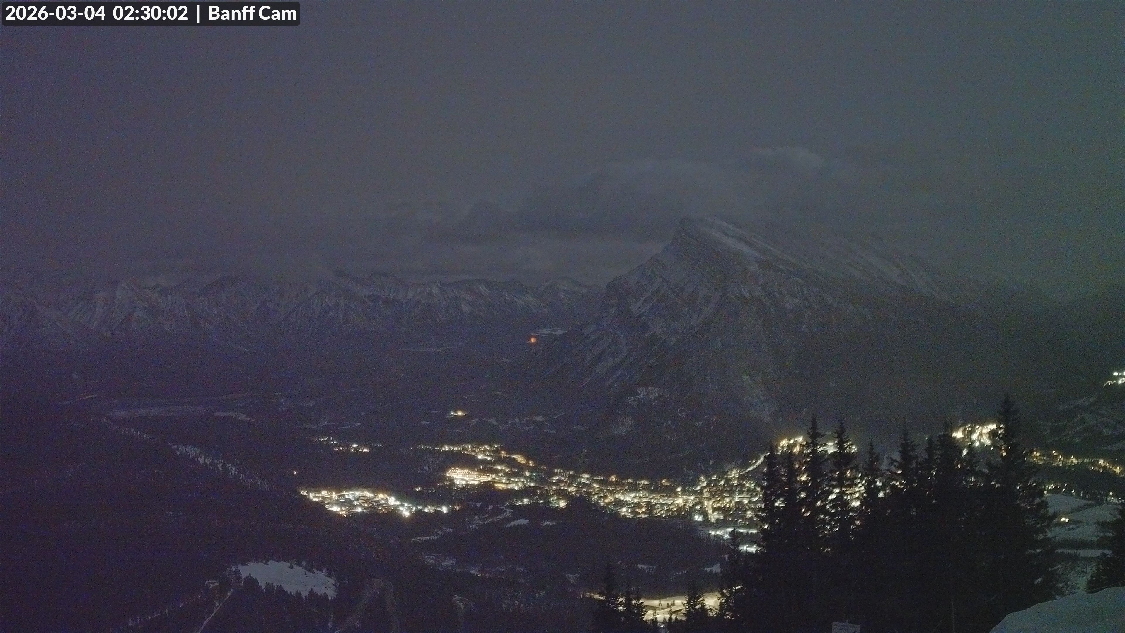 Archived image Webcam Banff Norquay: Cliff House