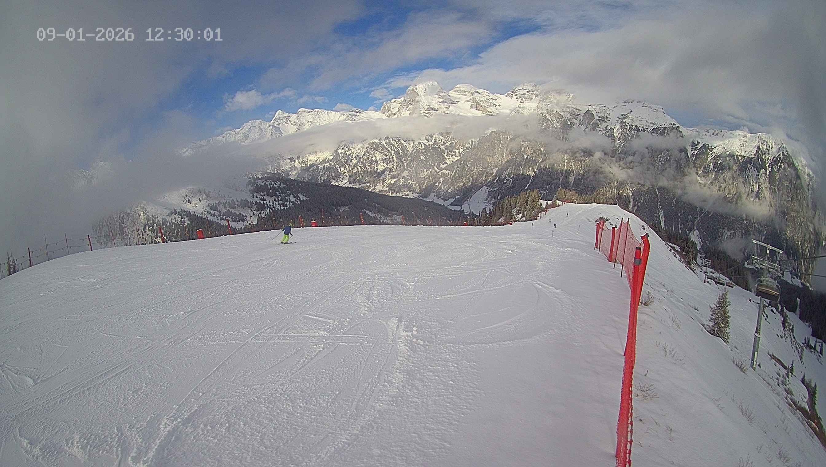 Archiv Foto Webcam Ladurns: Blick von der Bergstation Wastenegg