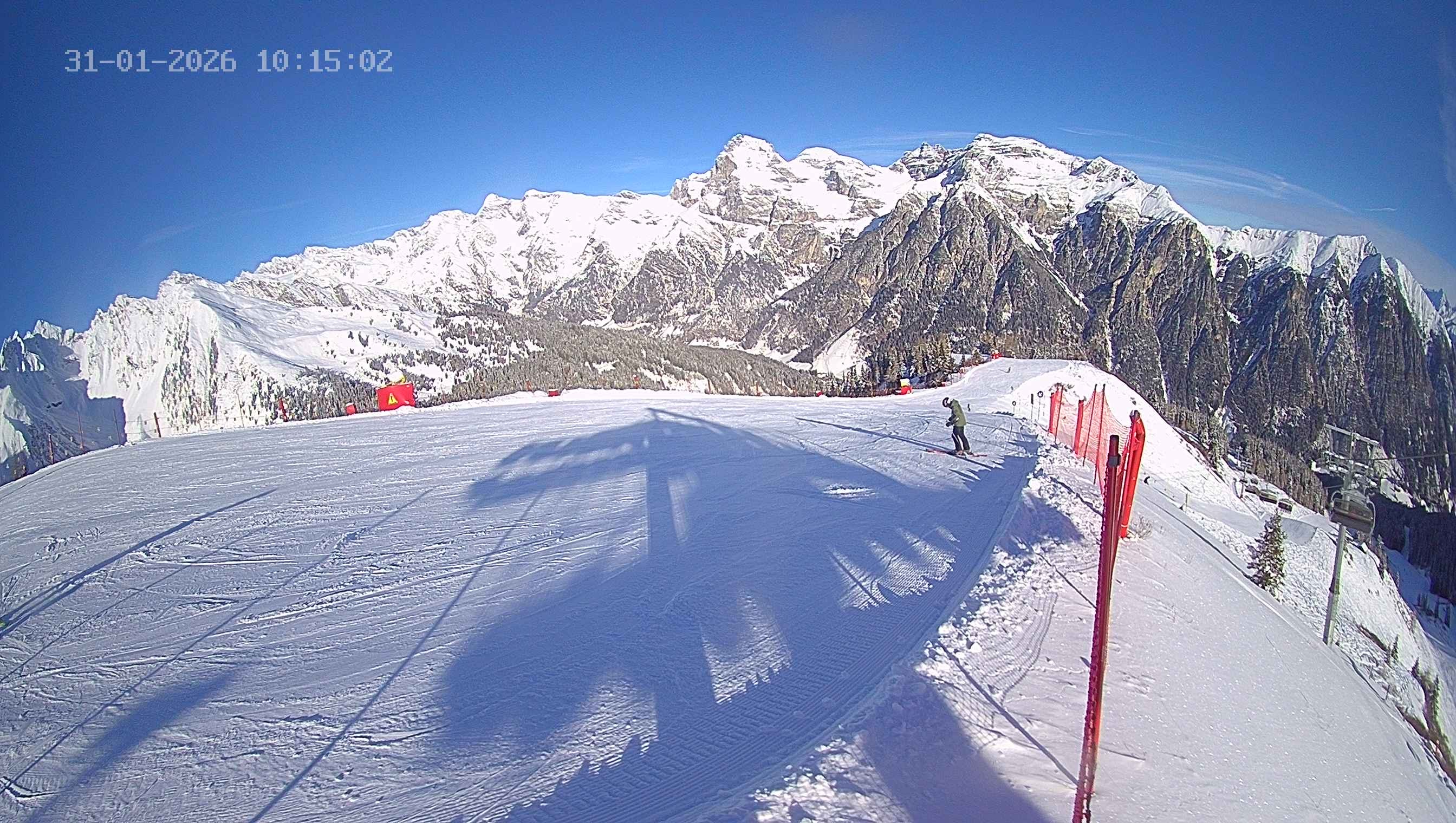 Archiv Foto Webcam Ladurns: Blick von der Bergstation Wastenegg