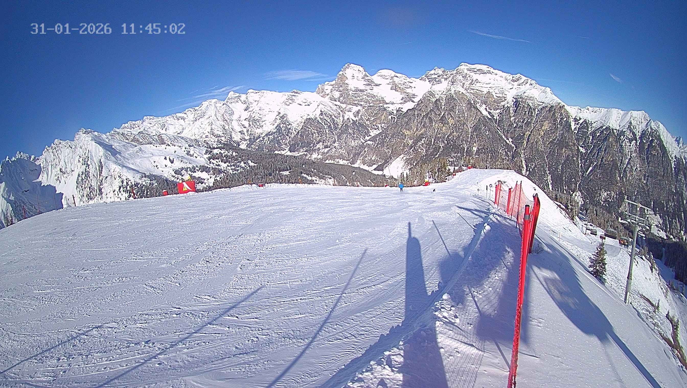 Archiv Foto Webcam Ladurns: Blick von der Bergstation Wastenegg