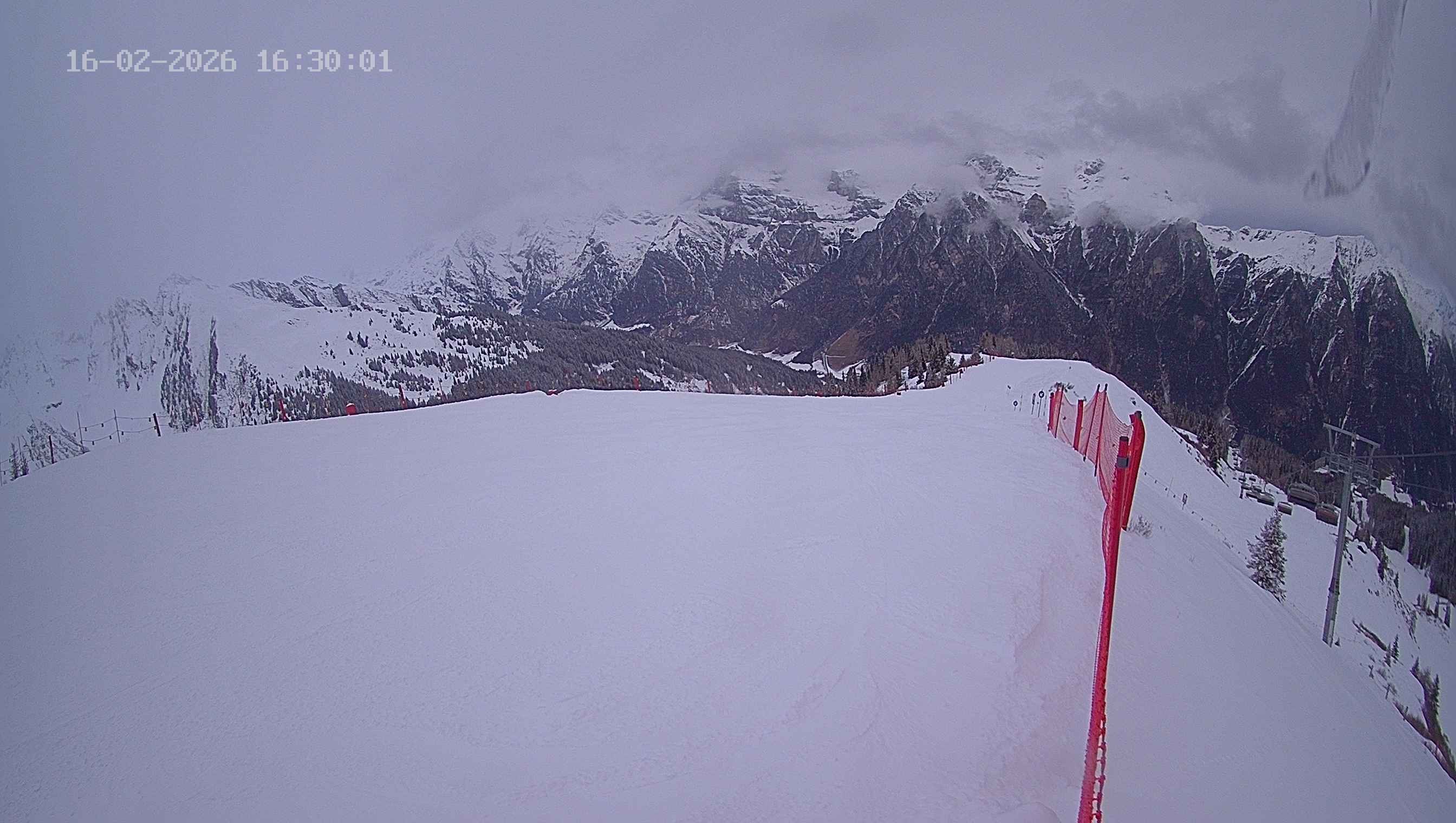 Archiv Foto Webcam Ladurns: Blick von der Bergstation Wastenegg