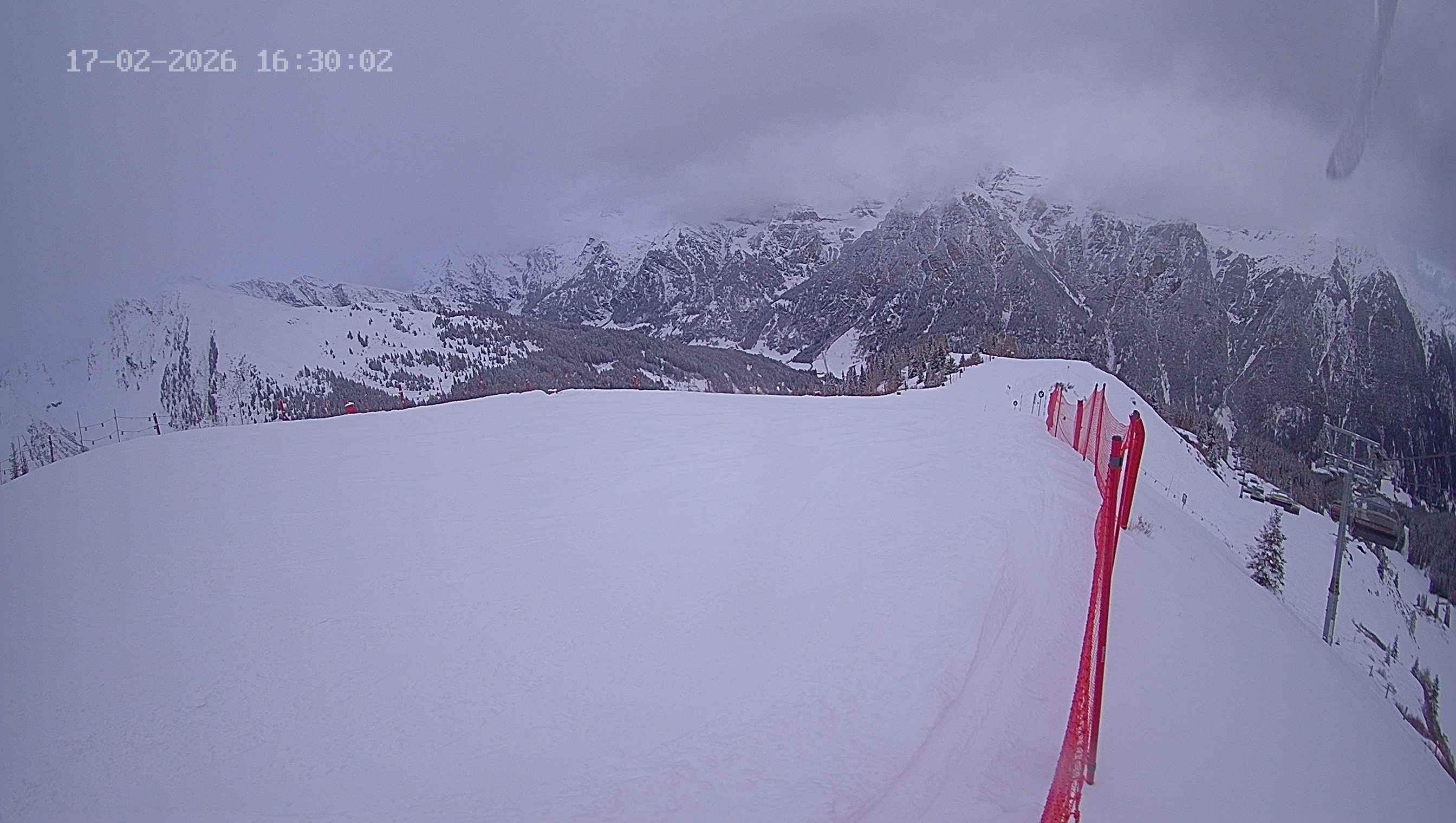 Archiv Foto Webcam Ladurns: Blick von der Bergstation Wastenegg