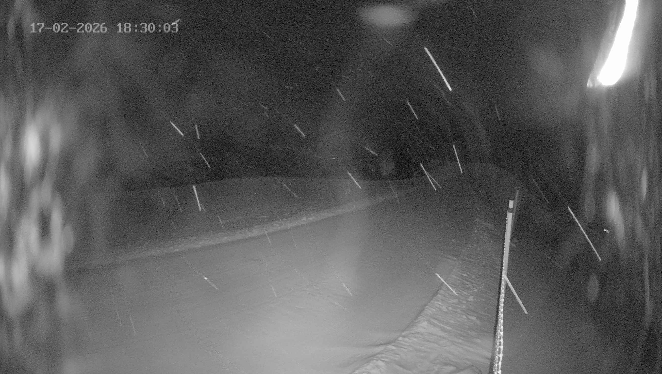 Archiv Foto Webcam Ladurns: Blick von der Bergstation Wastenegg