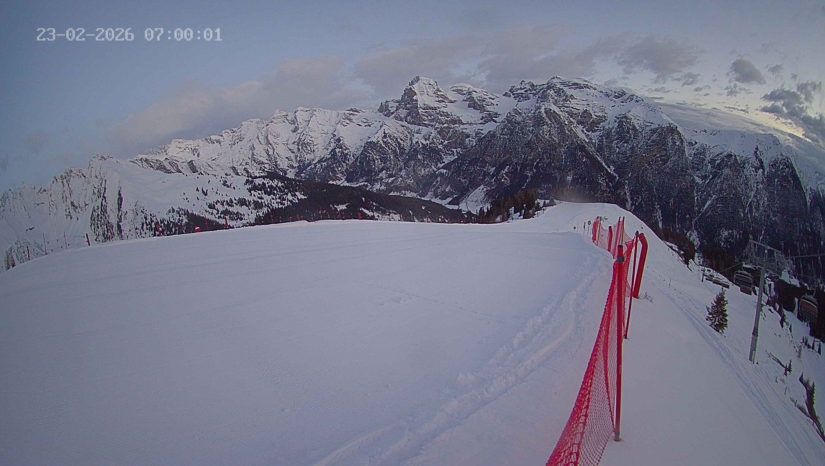 Archiv Foto Webcam Ladurns: Blick von der Bergstation Wastenegg
