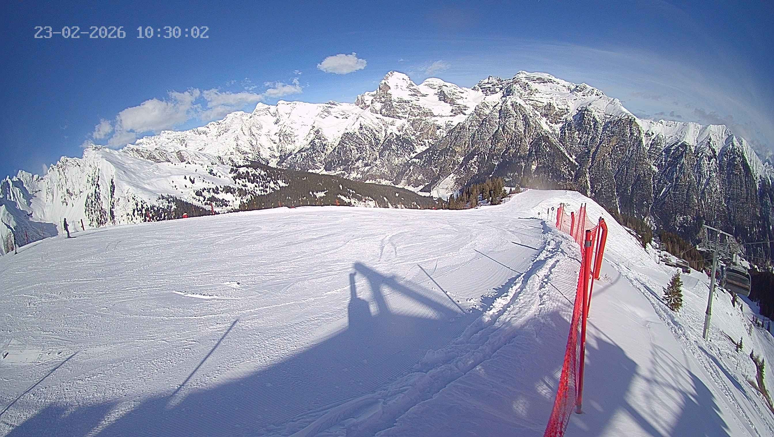 Archiv Foto Webcam Ladurns: Blick von der Bergstation Wastenegg