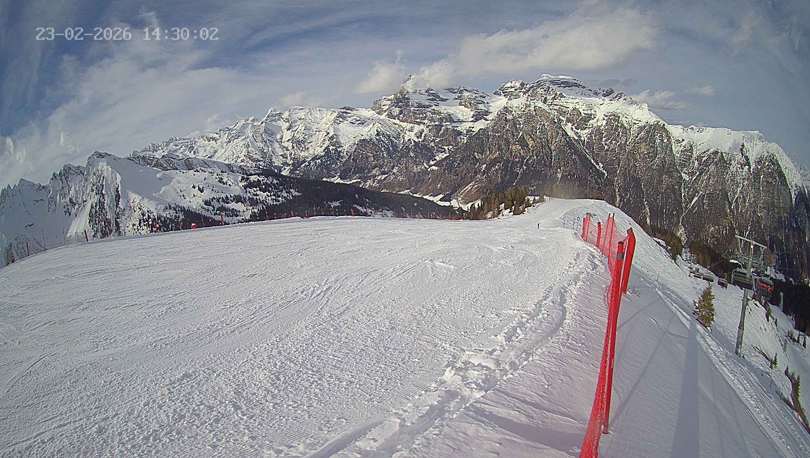 Archiv Foto Webcam Ladurns: Blick von der Bergstation Wastenegg