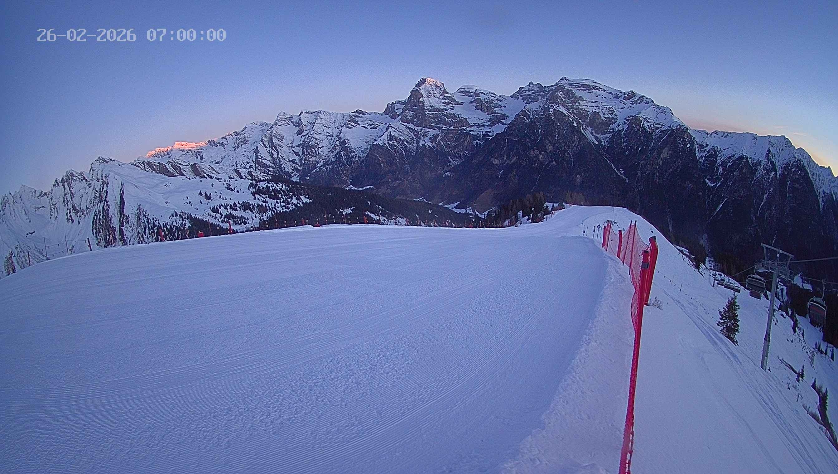 Archiv Foto Webcam Ladurns: Blick von der Bergstation Wastenegg