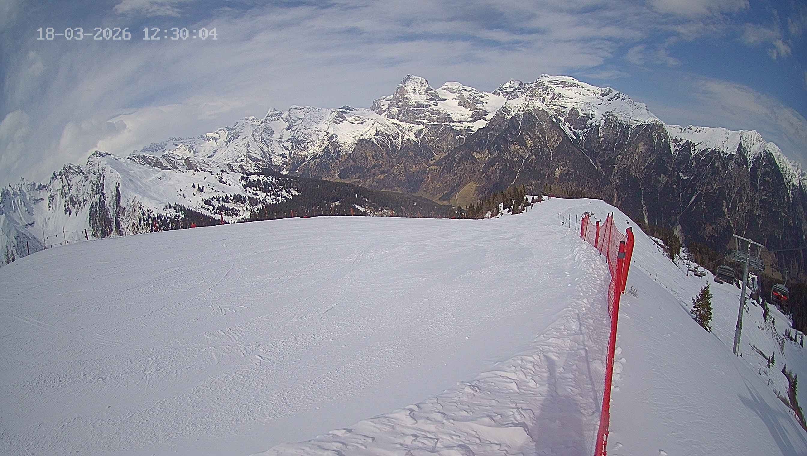 Archiv Foto Webcam Ladurns: Blick von der Bergstation Wastenegg