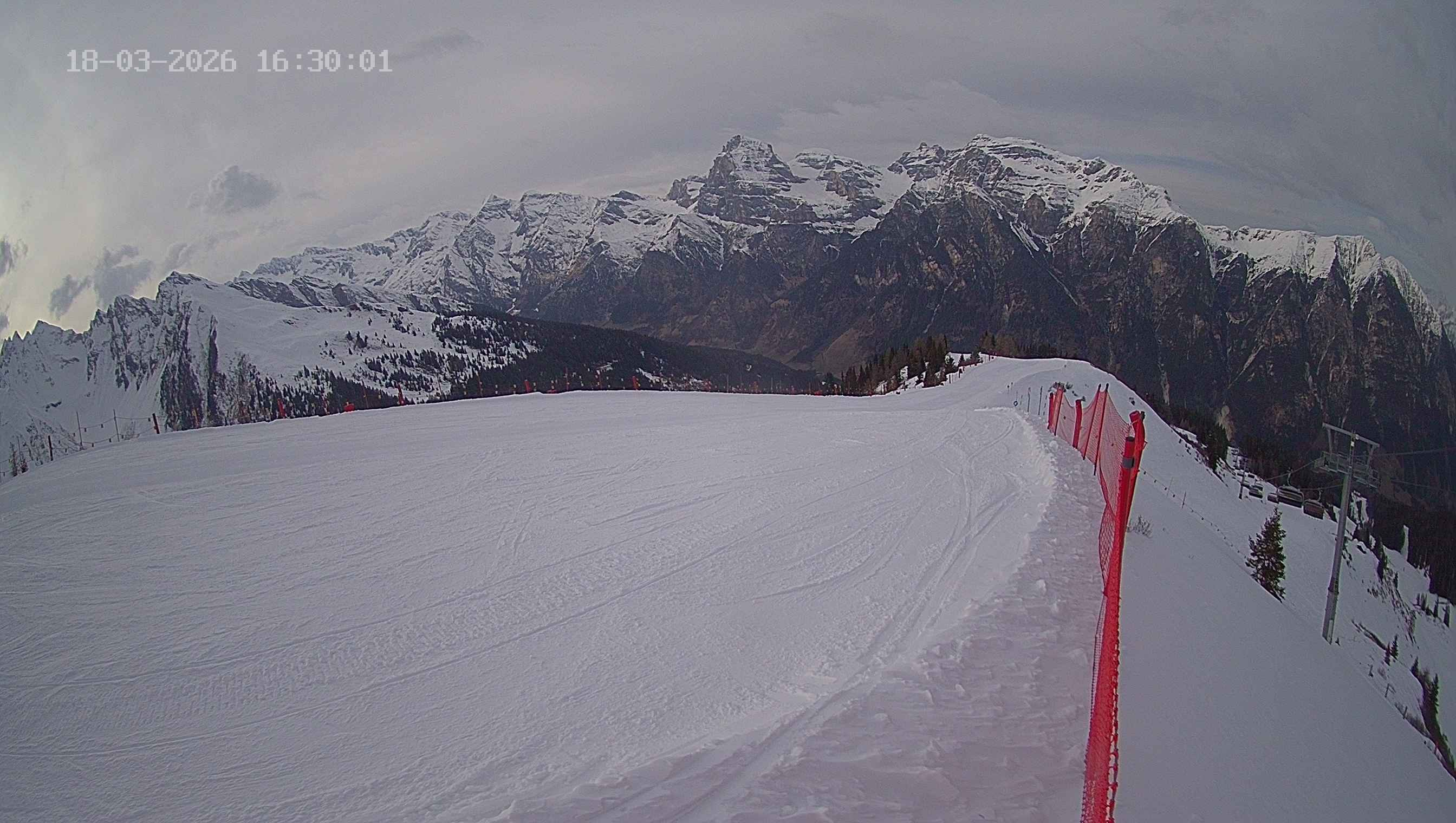 Archived image Webcam Ladurns - Wastenegg Top Station