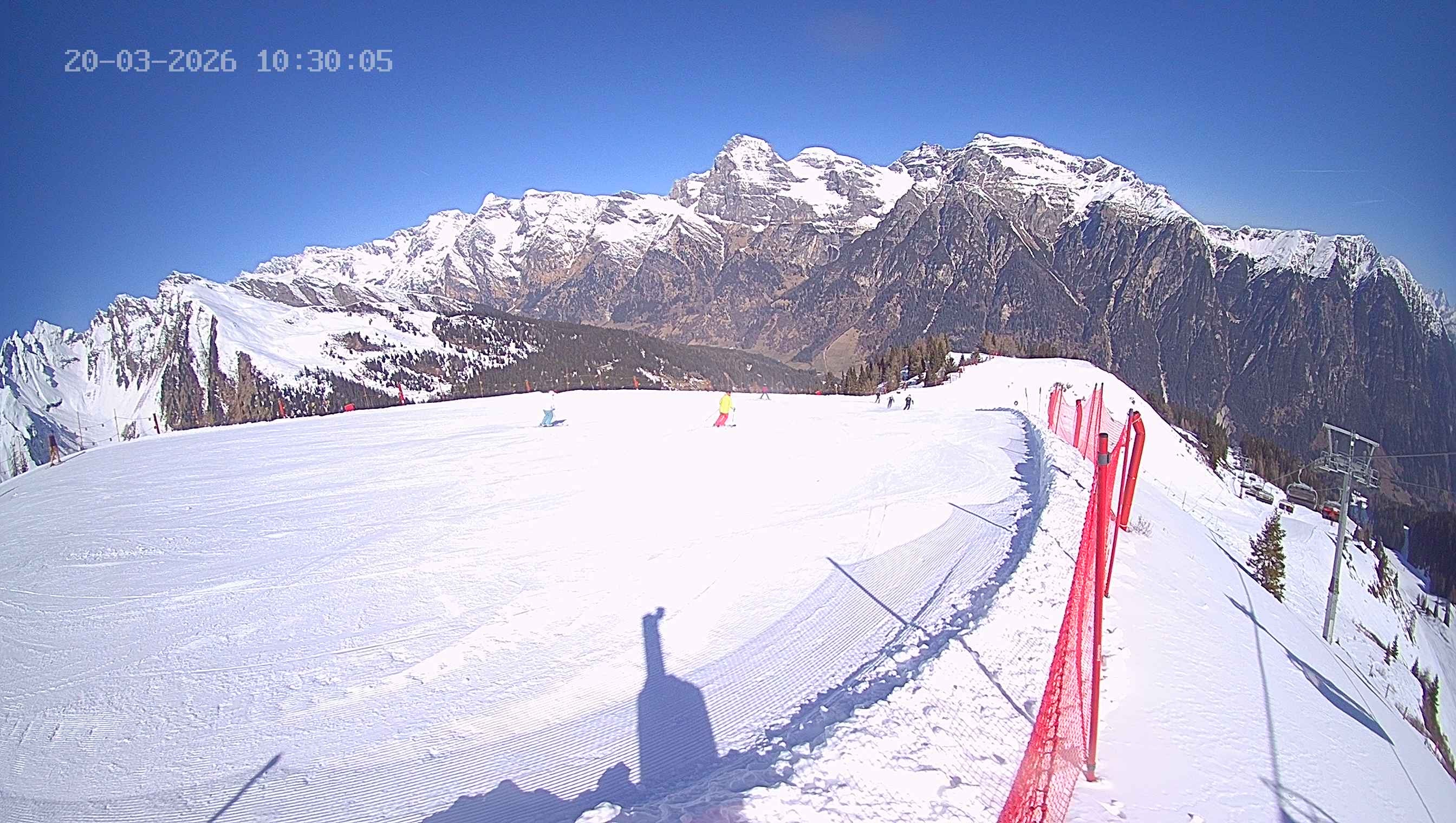 Archiv Foto Webcam Ladurns: Blick von der Bergstation Wastenegg