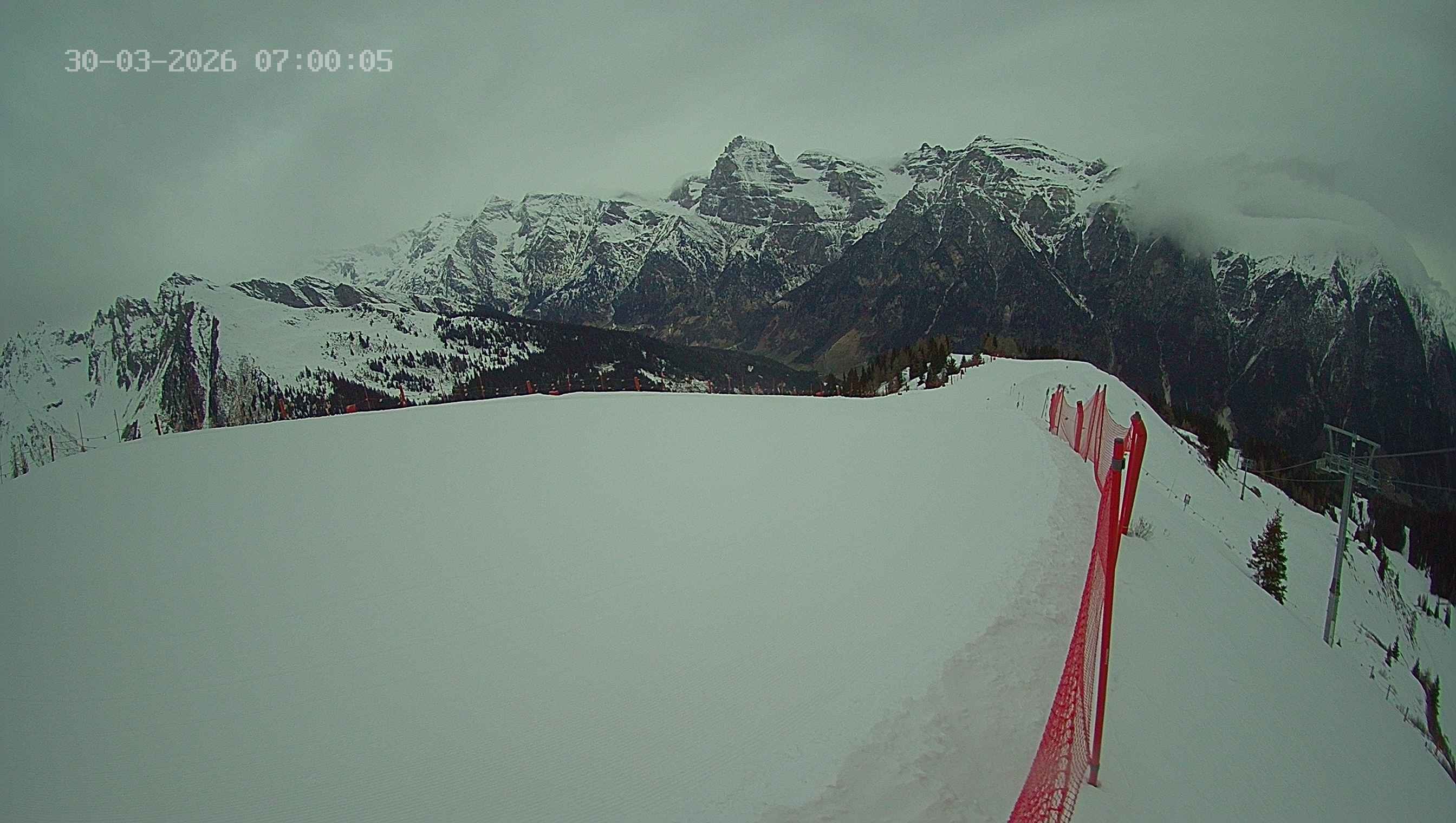 Archiv Foto Webcam Ladurns: Blick von der Bergstation Wastenegg