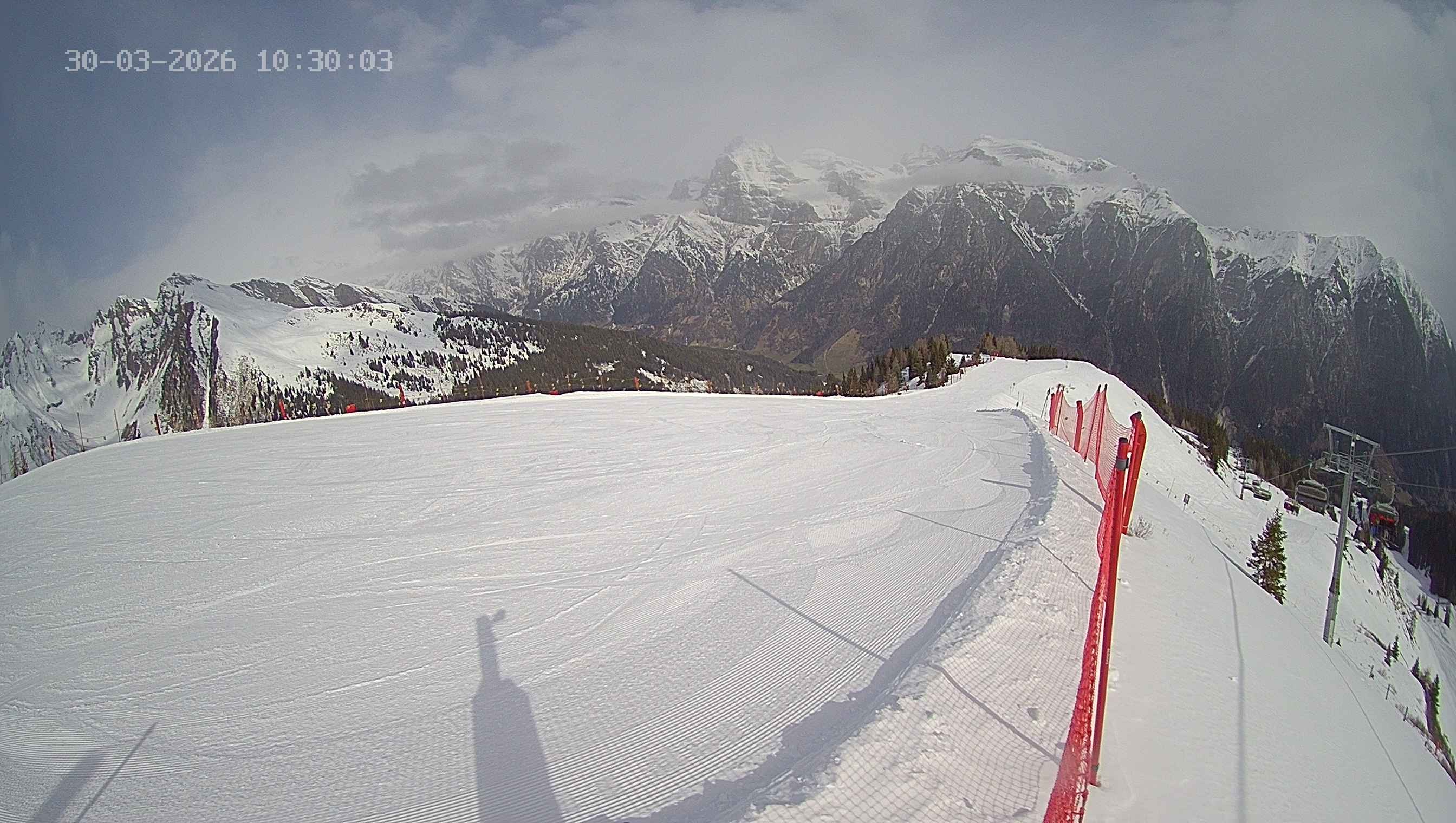 Archiv Foto Webcam Ladurns: Blick von der Bergstation Wastenegg