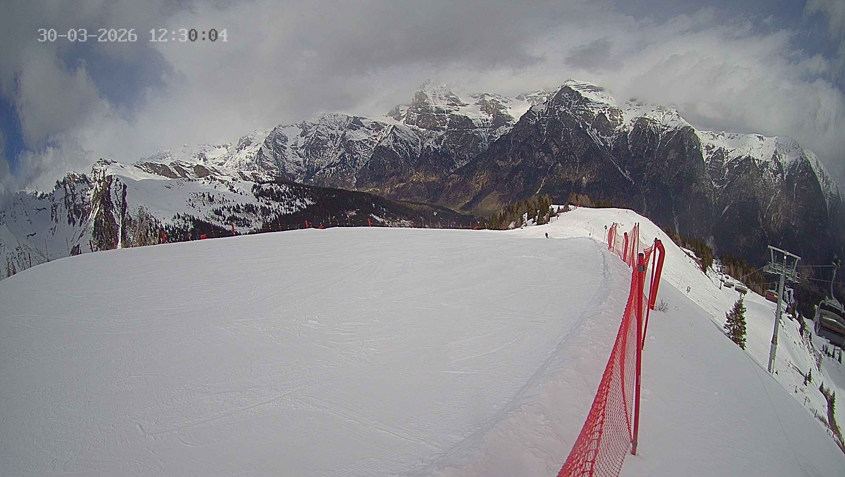Archiv Foto Webcam Ladurns: Blick von der Bergstation Wastenegg
