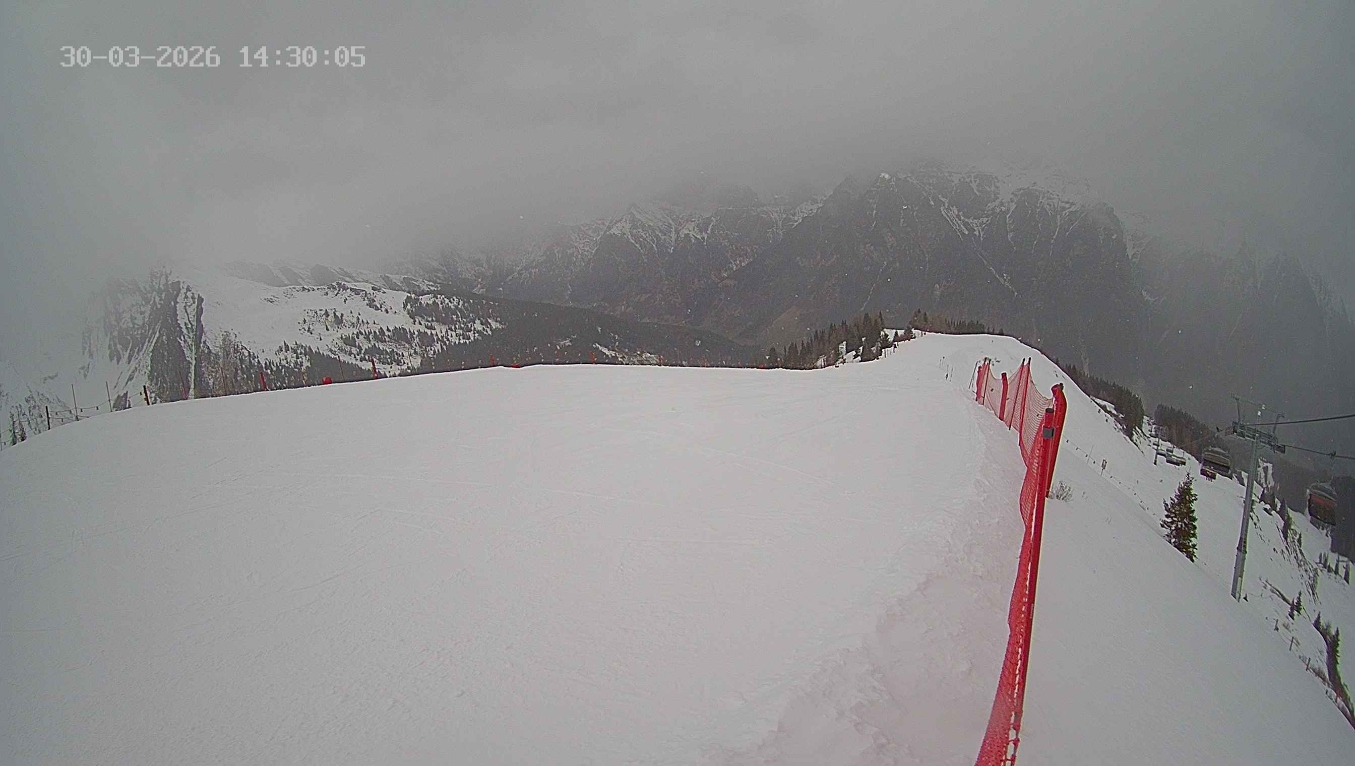 Archiv Foto Webcam Ladurns: Blick von der Bergstation Wastenegg