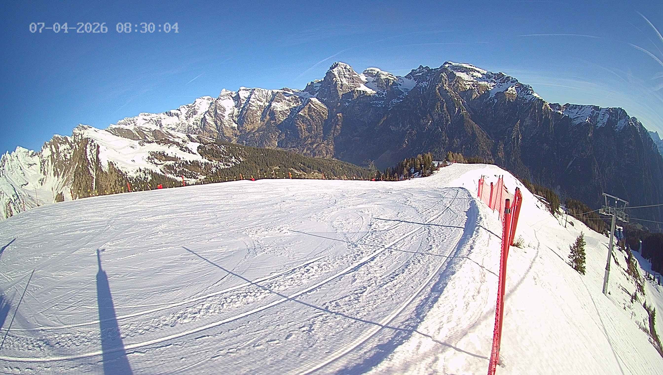 Archiv Foto Webcam Ladurns: Blick von der Bergstation Wastenegg