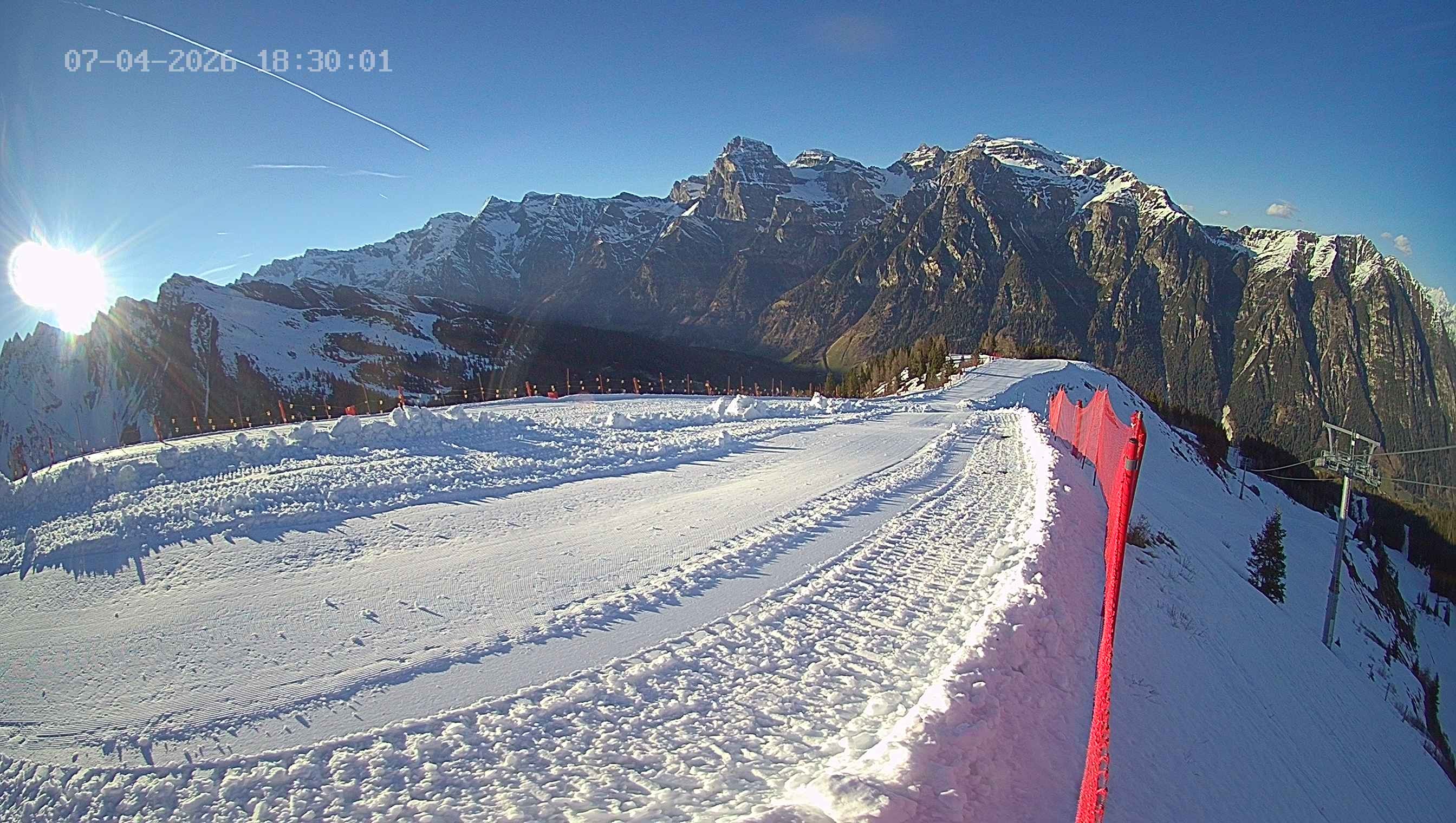 Archiv Foto Webcam Ladurns: Blick von der Bergstation Wastenegg