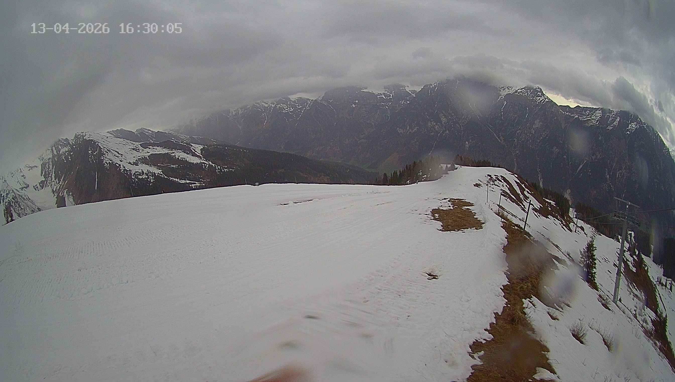 Archiv Foto Webcam Ladurns: Blick von der Bergstation Wastenegg