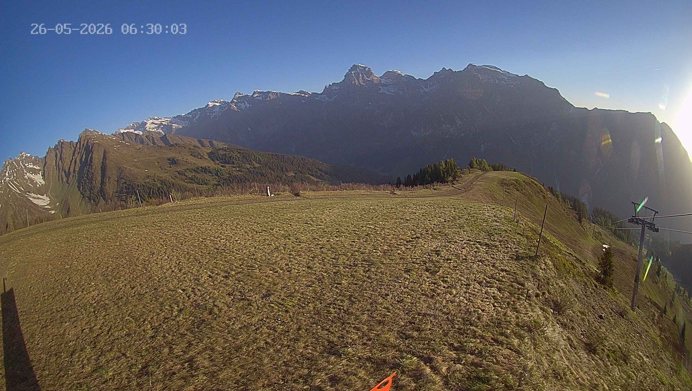 Archiv Foto Webcam Ladurns: Blick von der Bergstation Wastenegg