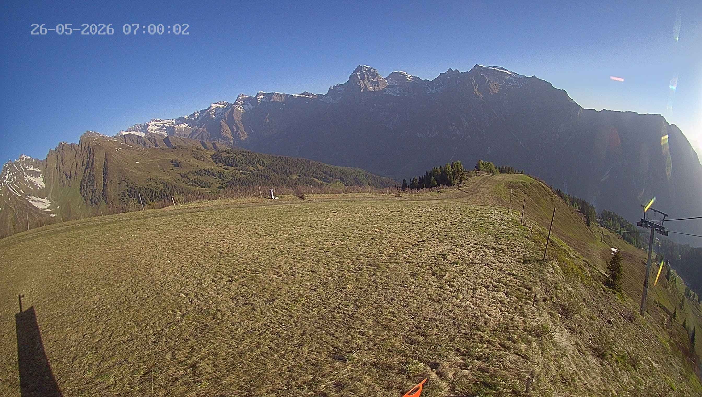 Archiv Foto Webcam Ladurns: Blick von der Bergstation Wastenegg