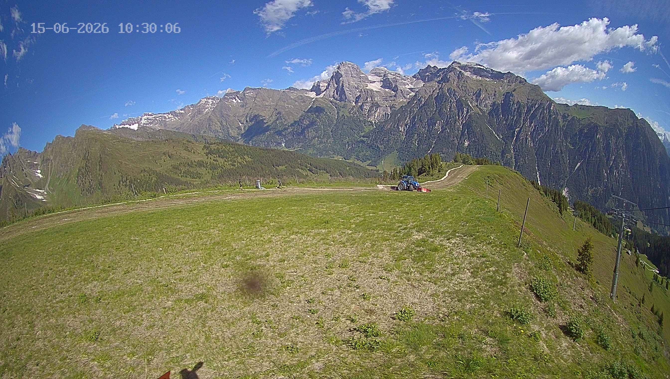 Archiv Foto Webcam Ladurns: Blick von der Bergstation Wastenegg