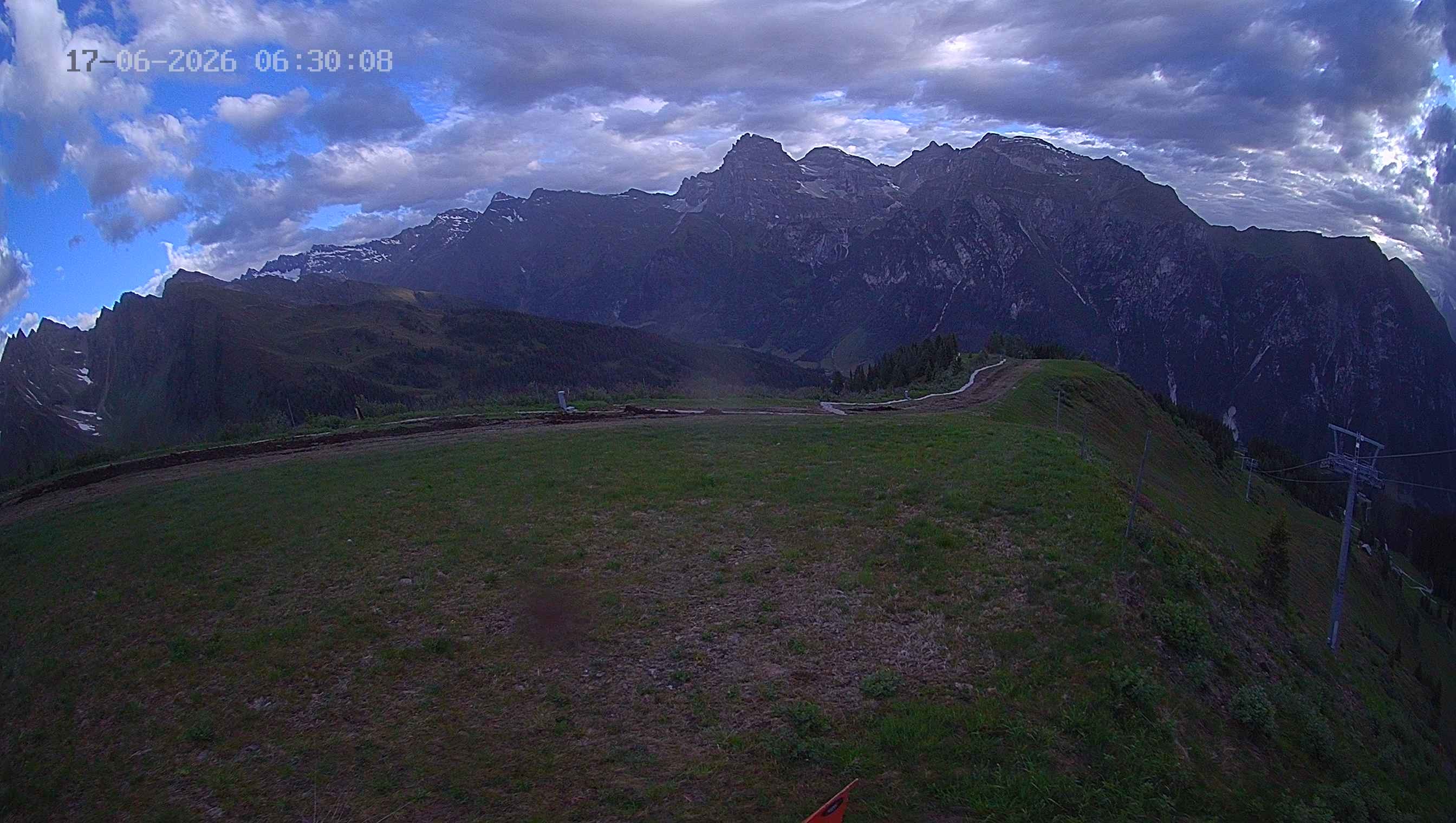 Archived image Webcam Ladurns - Wastenegg Top Station
