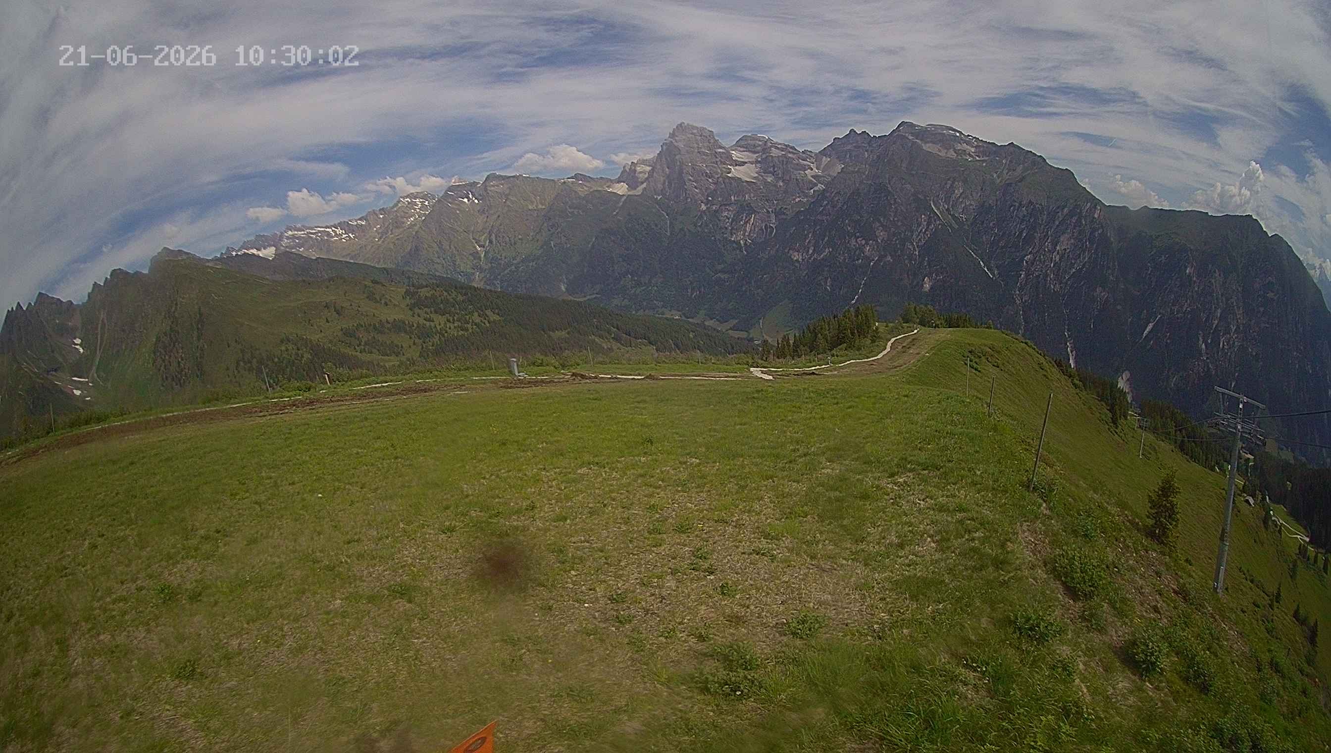 Archiv Foto Webcam Ladurns: Blick von der Bergstation Wastenegg