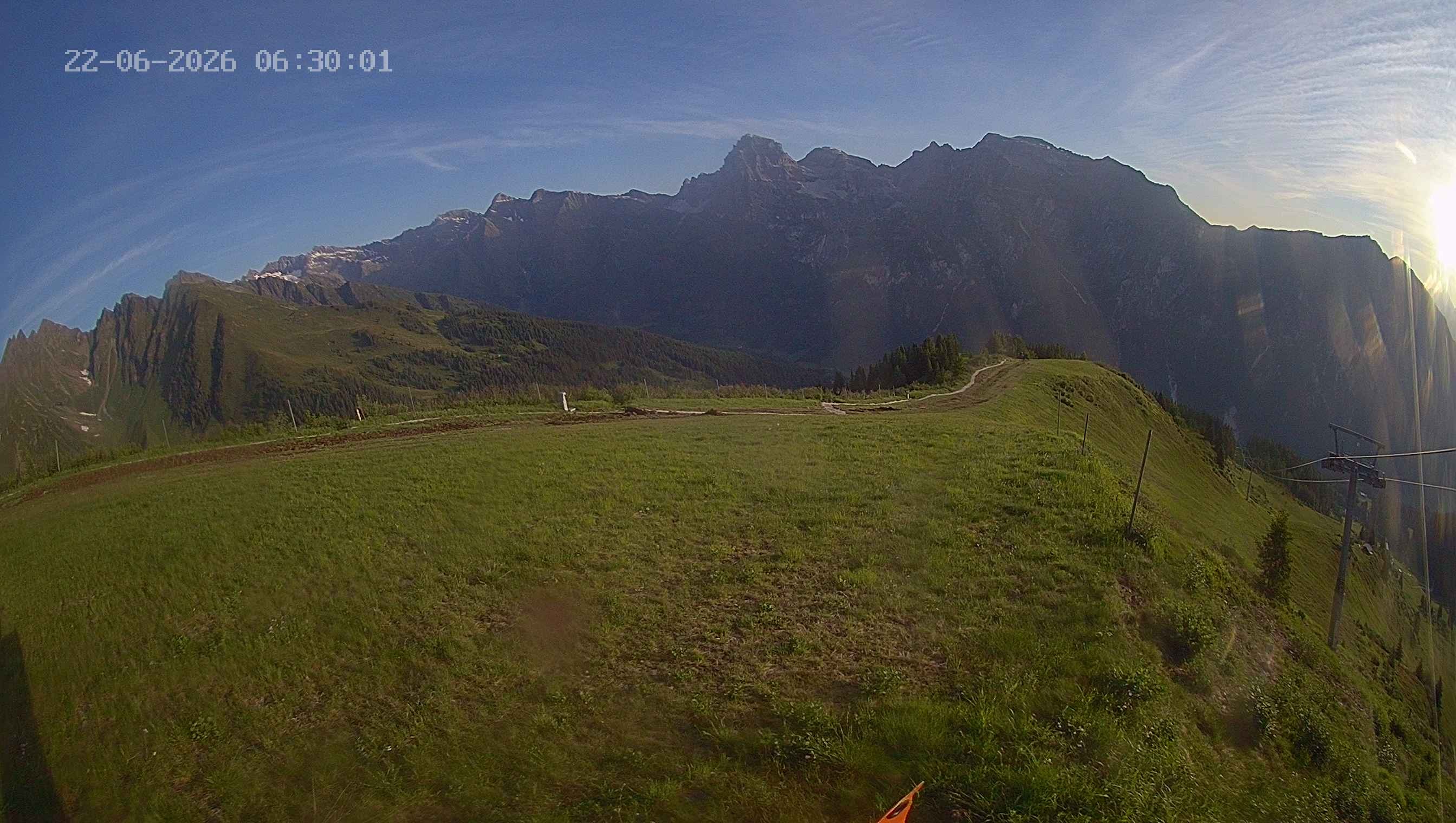 Archiv Foto Webcam Ladurns: Blick von der Bergstation Wastenegg
