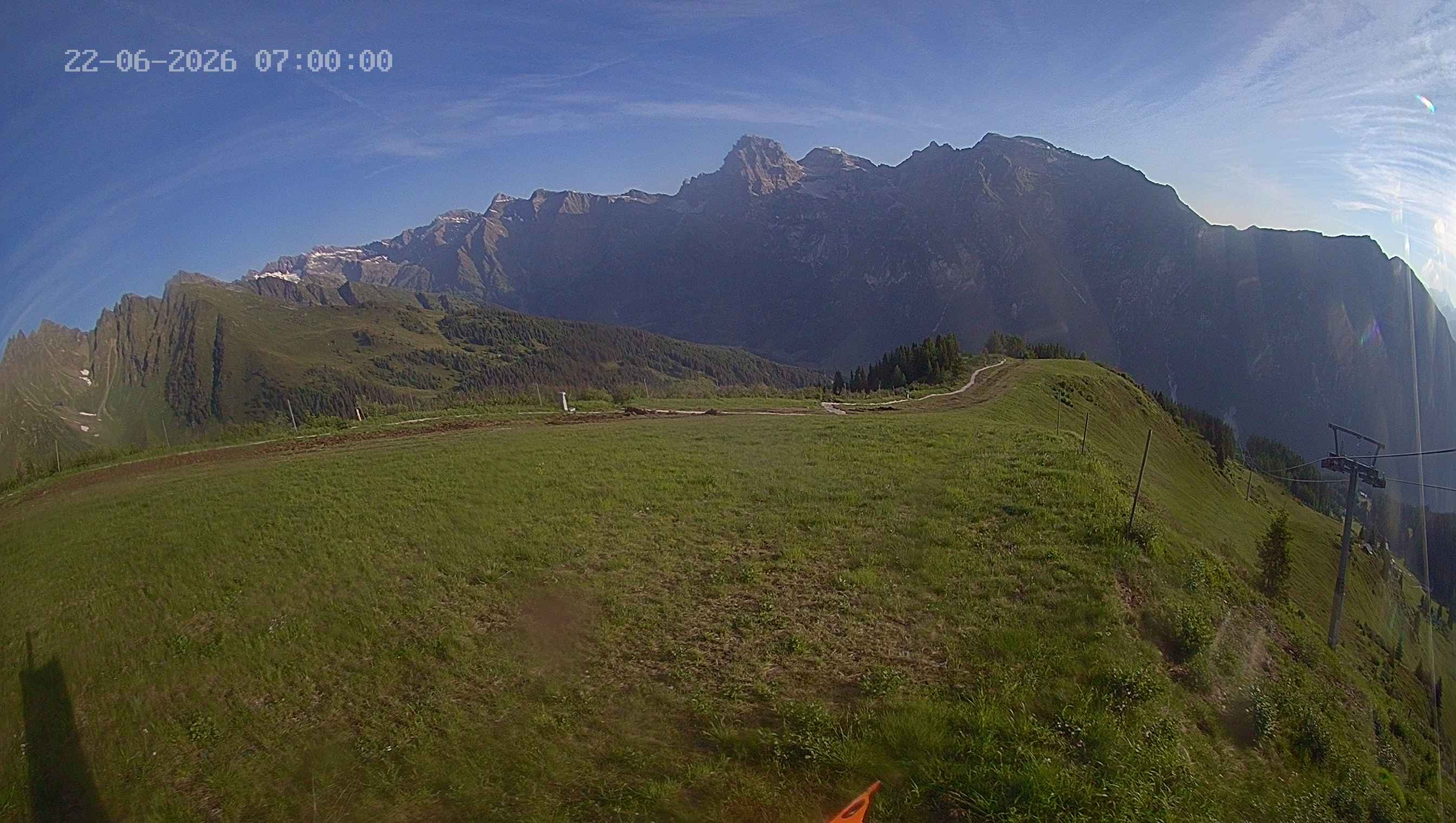 Archiv Foto Webcam Ladurns: Blick von der Bergstation Wastenegg