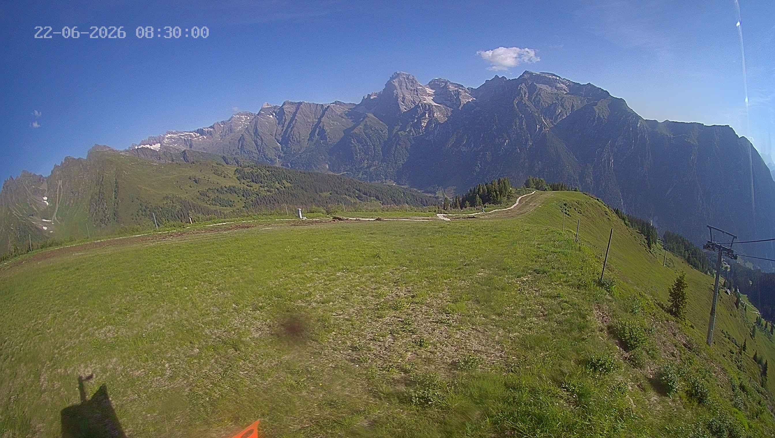 Archiv Foto Webcam Ladurns: Blick von der Bergstation Wastenegg