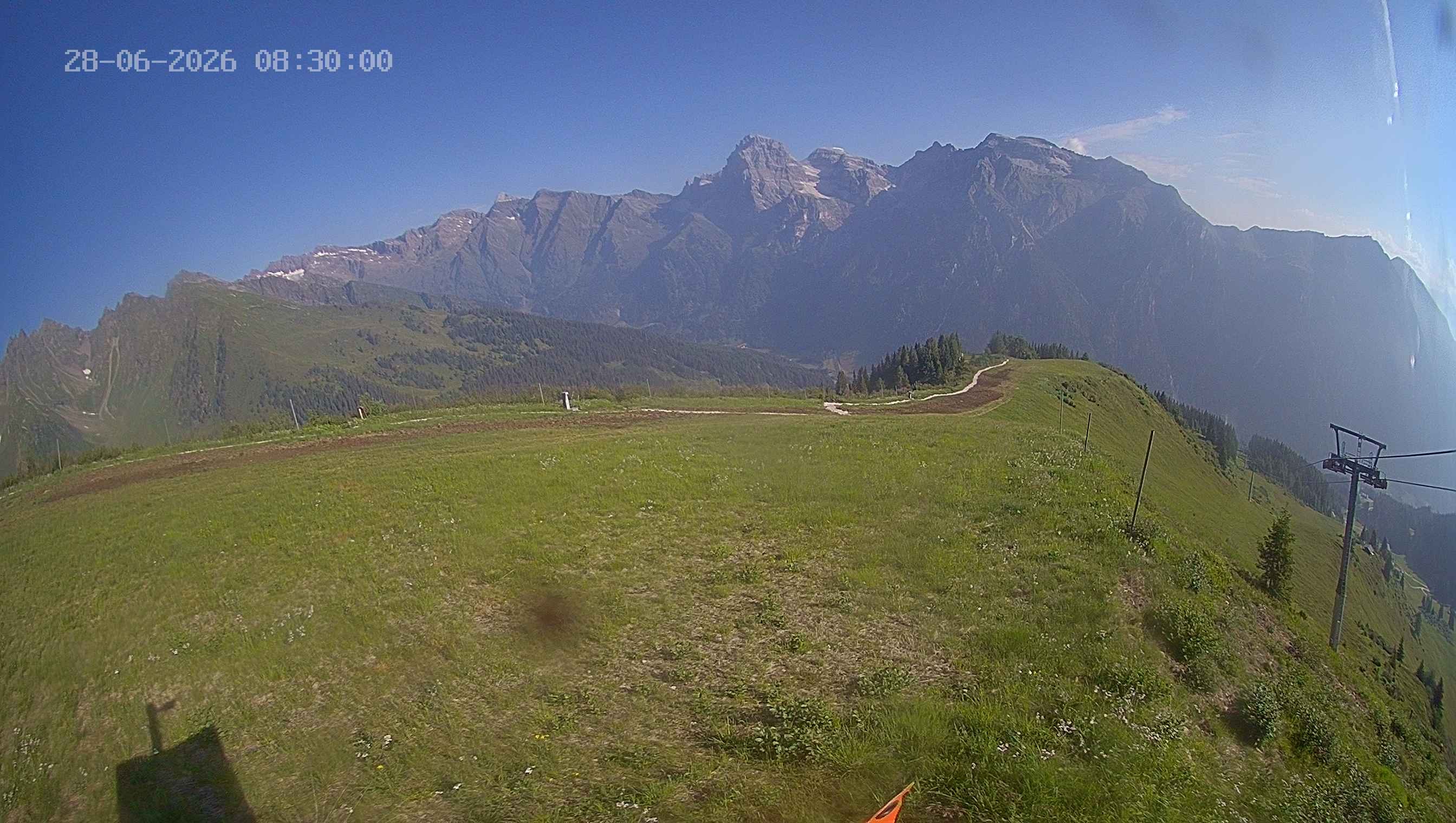 Archiv Foto Webcam Ladurns: Blick von der Bergstation Wastenegg