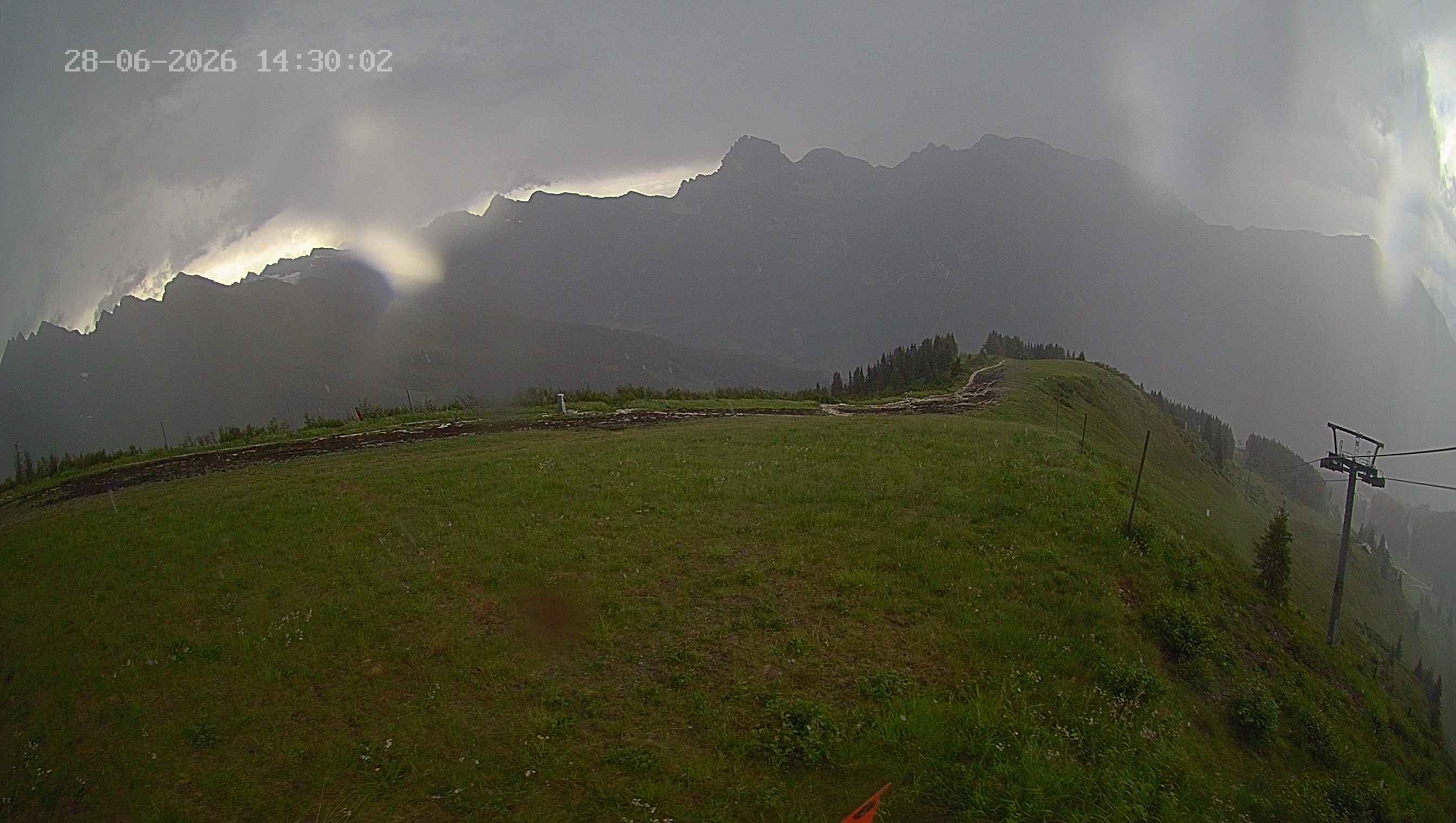 Archiv Foto Webcam Ladurns: Blick von der Bergstation Wastenegg