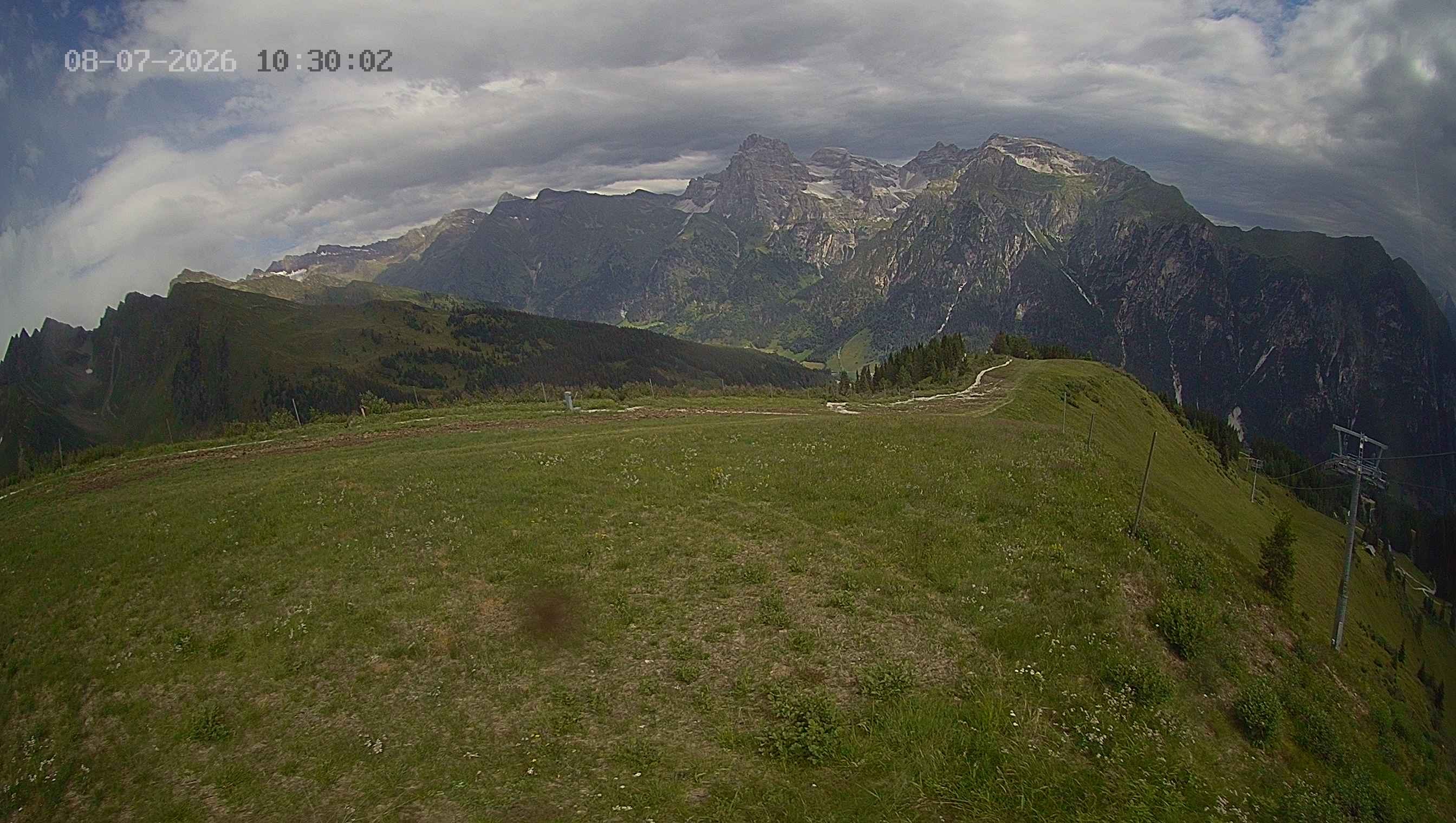 Archiv Foto Webcam Ladurns: Blick von der Bergstation Wastenegg