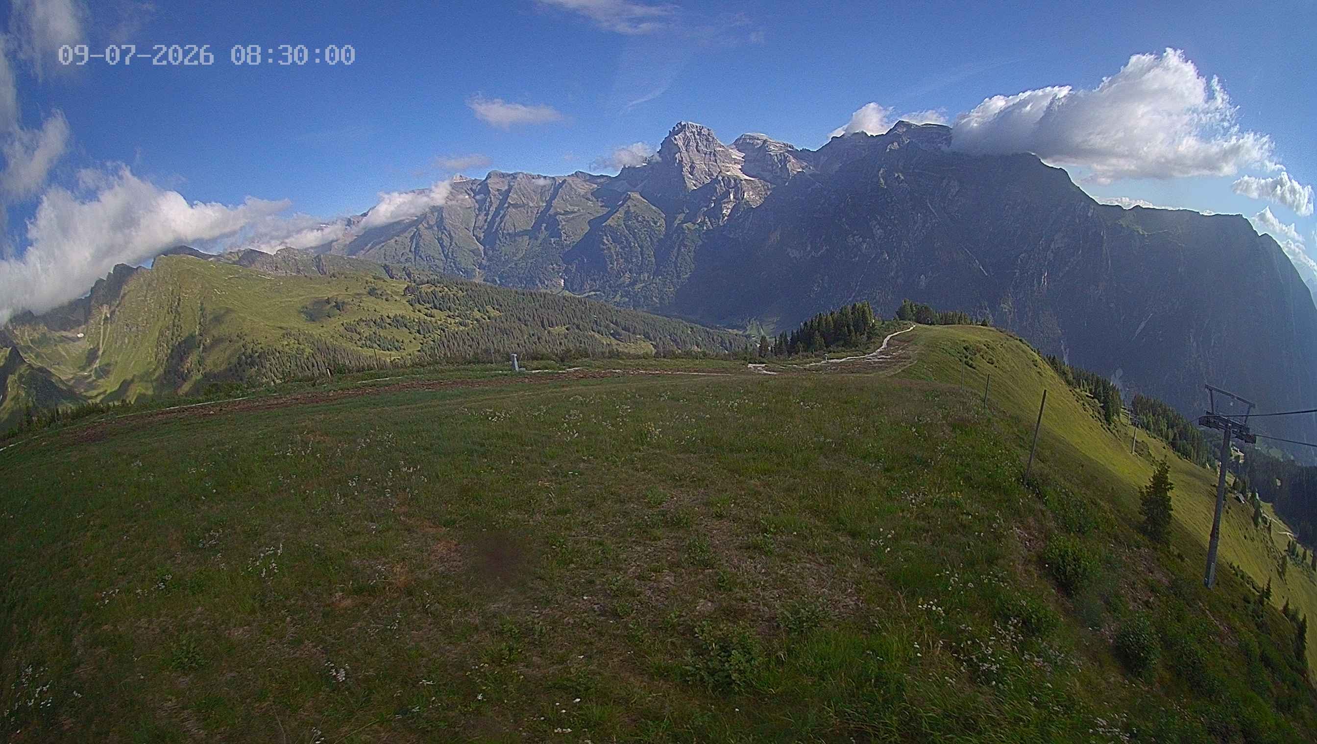 Archiv Foto Webcam Ladurns: Blick von der Bergstation Wastenegg