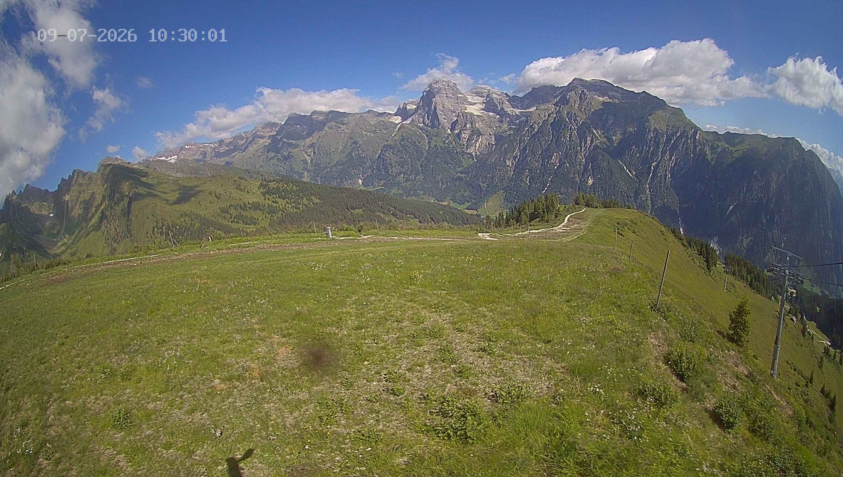 Archiv Foto Webcam Ladurns: Blick von der Bergstation Wastenegg