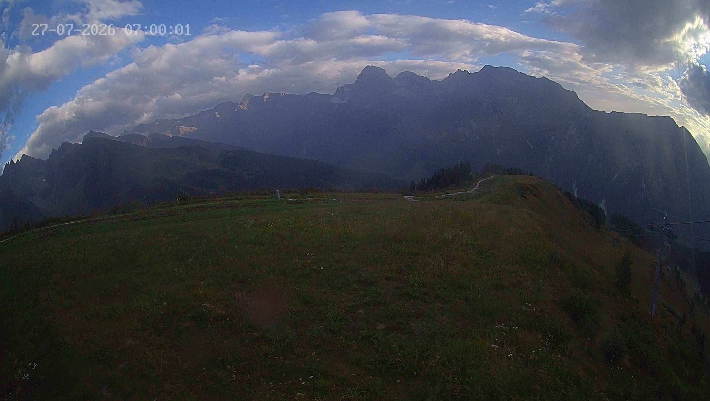 Archiv Foto Webcam Ladurns: Blick von der Bergstation Wastenegg