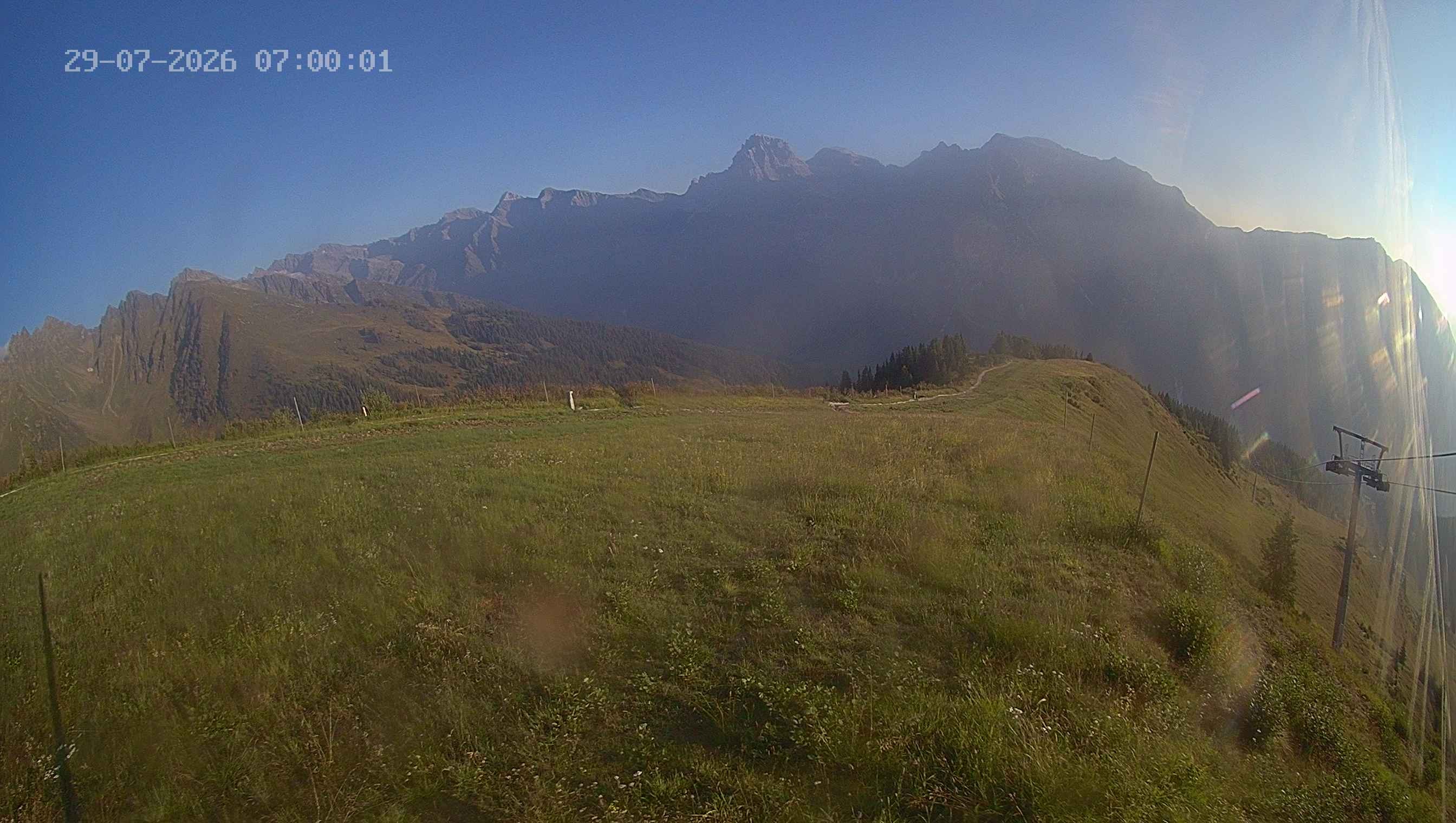 Archiv Foto Webcam Ladurns: Blick von der Bergstation Wastenegg