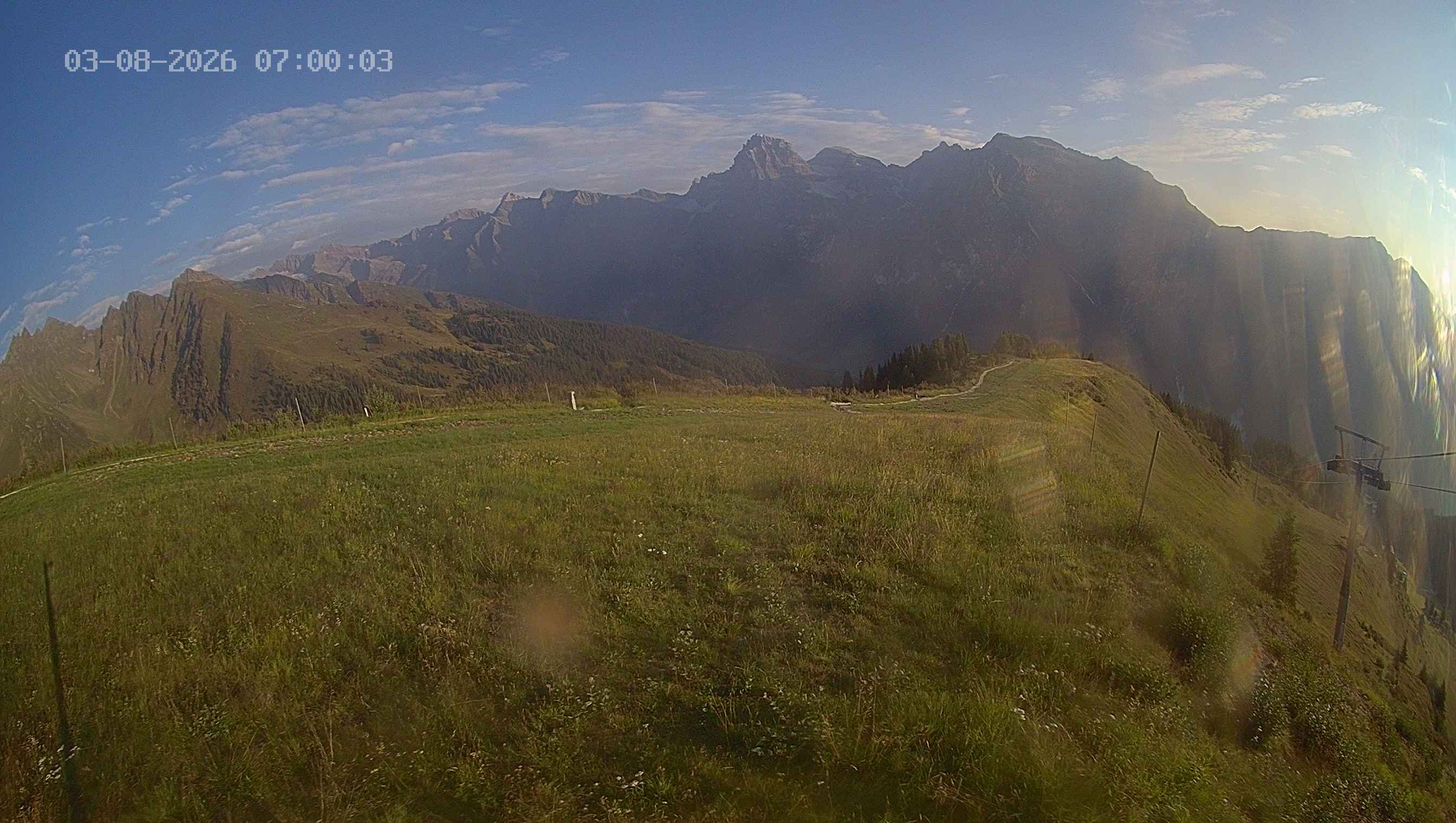 Archiv Foto Webcam Ladurns: Blick von der Bergstation Wastenegg