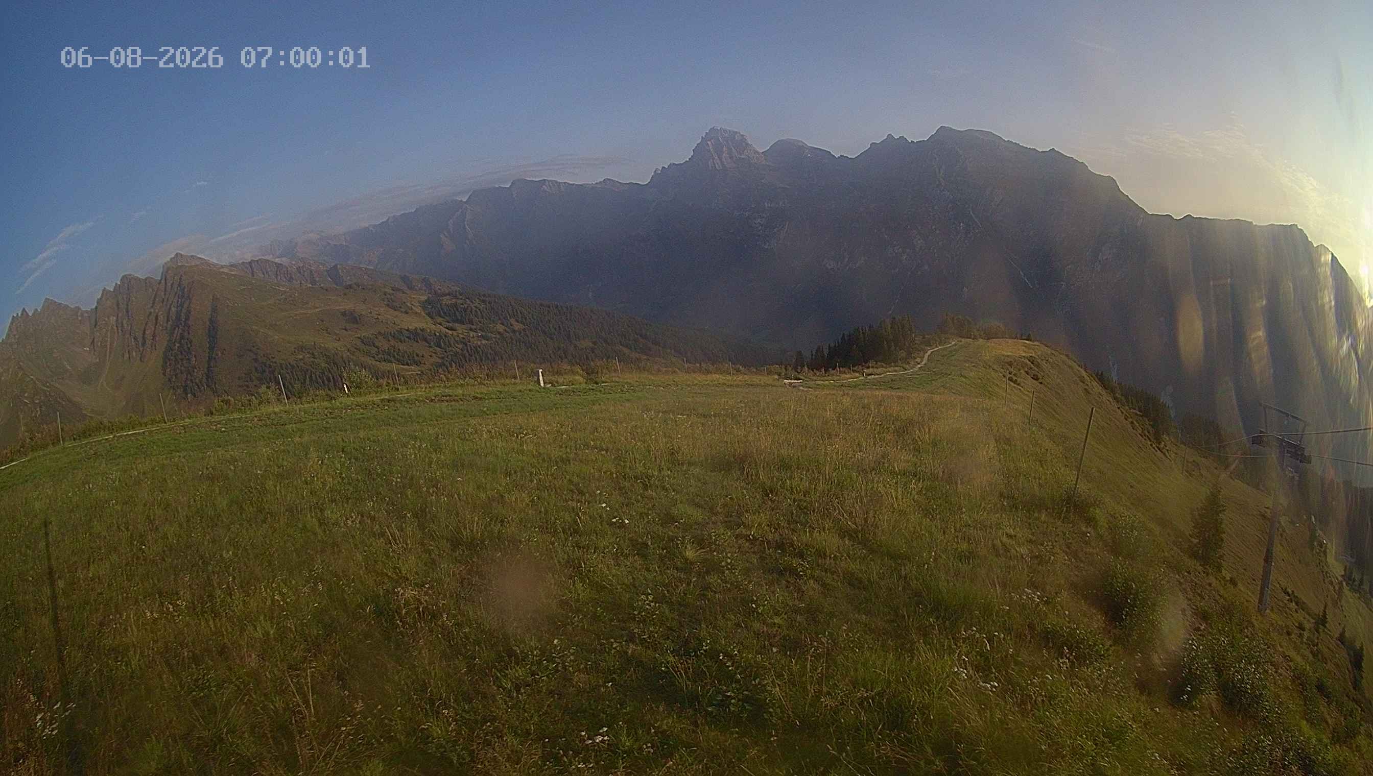 Archiv Foto Webcam Ladurns: Blick von der Bergstation Wastenegg