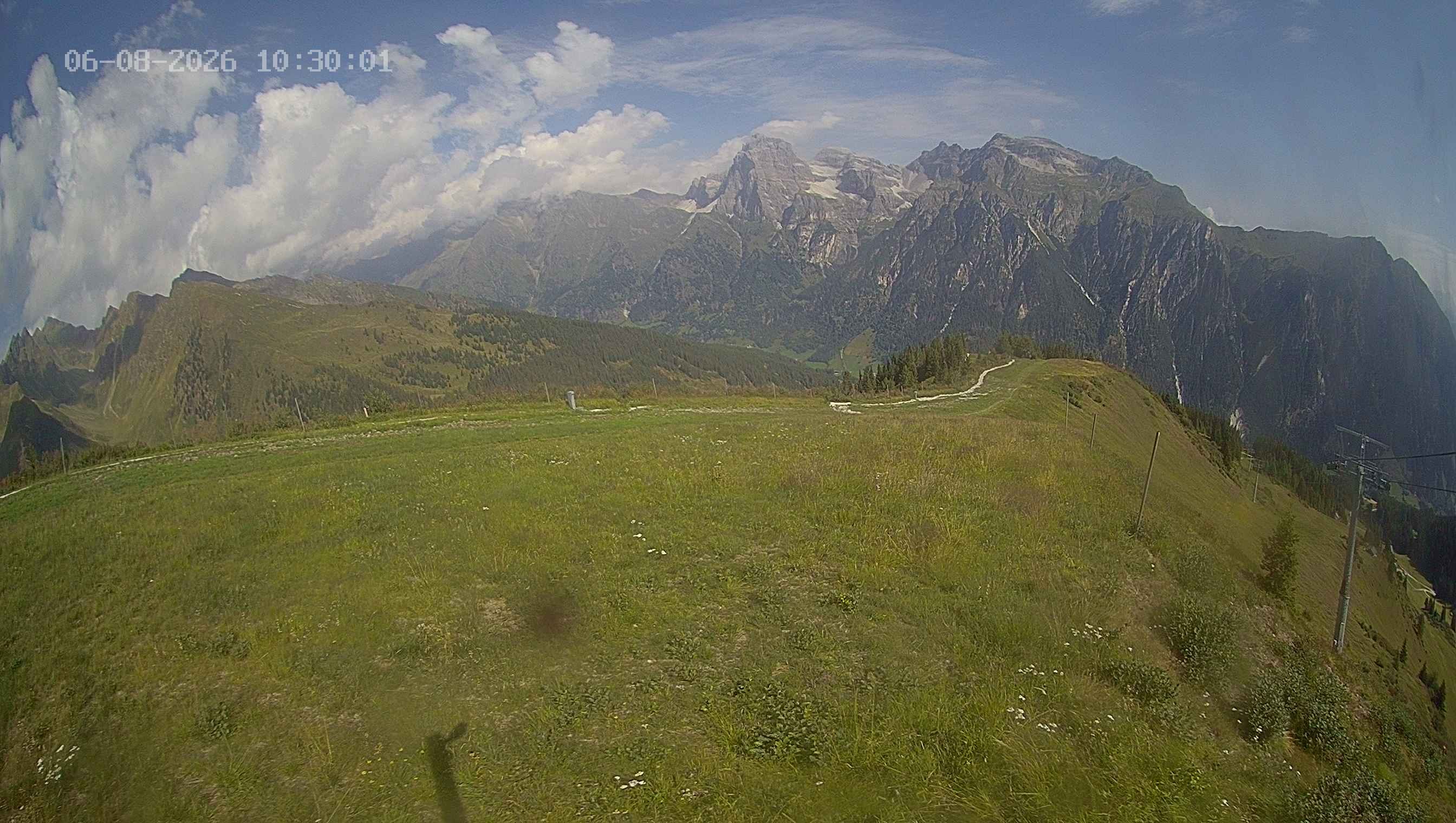 Archiv Foto Webcam Ladurns: Blick von der Bergstation Wastenegg