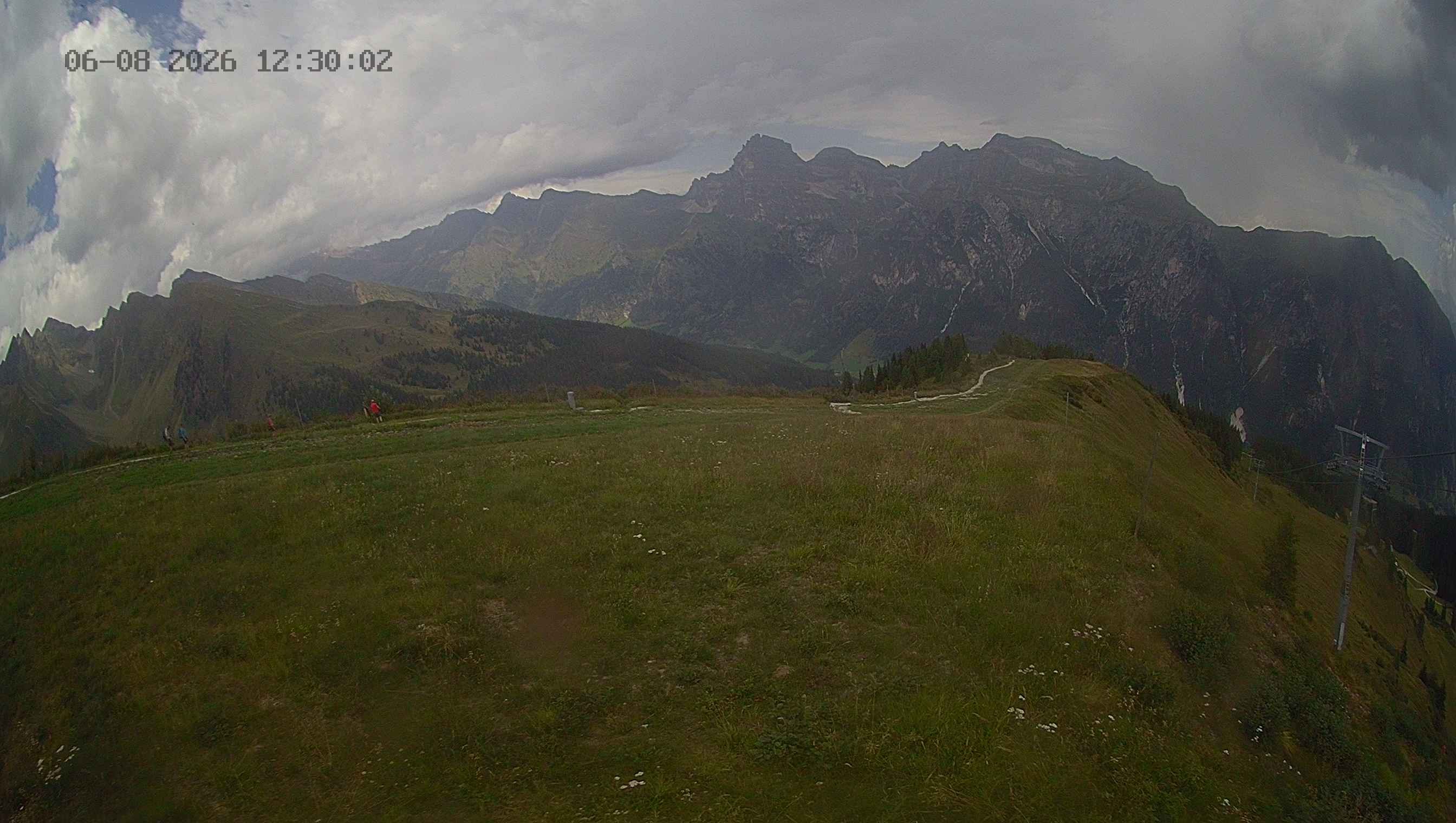 Archiv Foto Webcam Ladurns: Blick von der Bergstation Wastenegg
