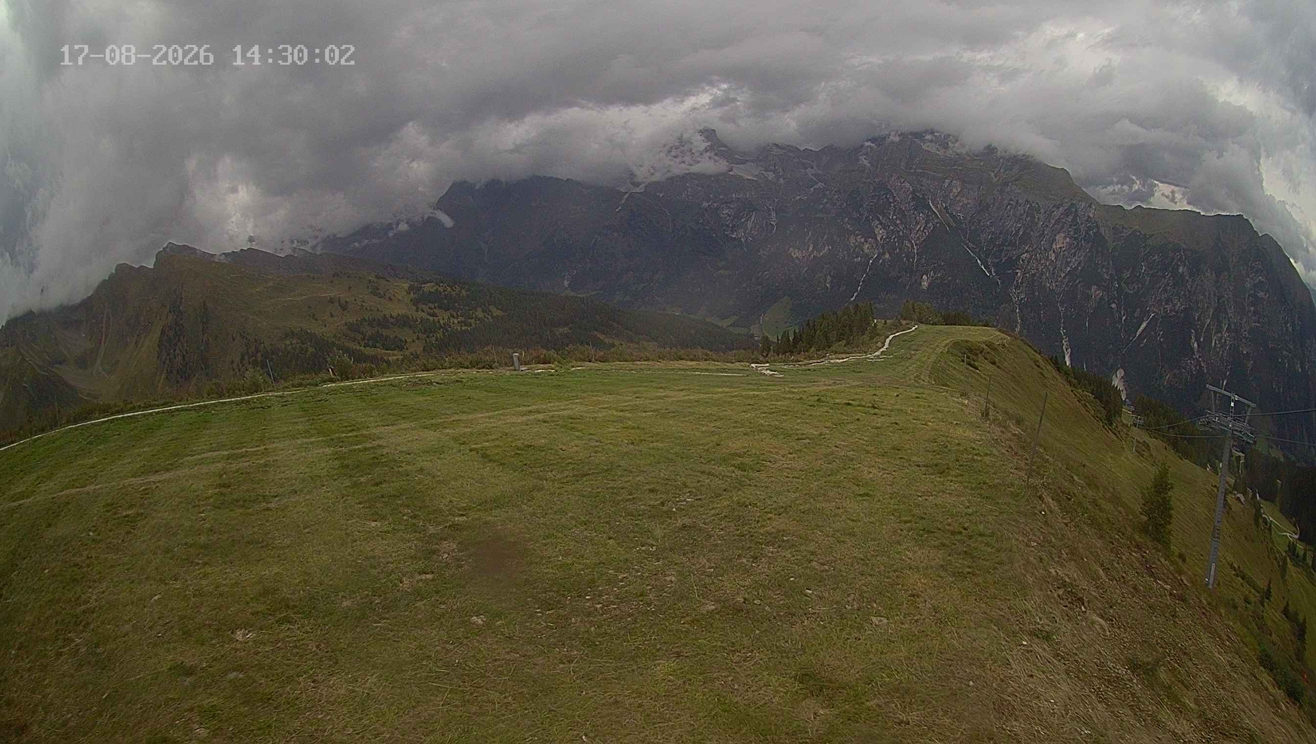 Archiv Foto Webcam Ladurns: Blick von der Bergstation Wastenegg