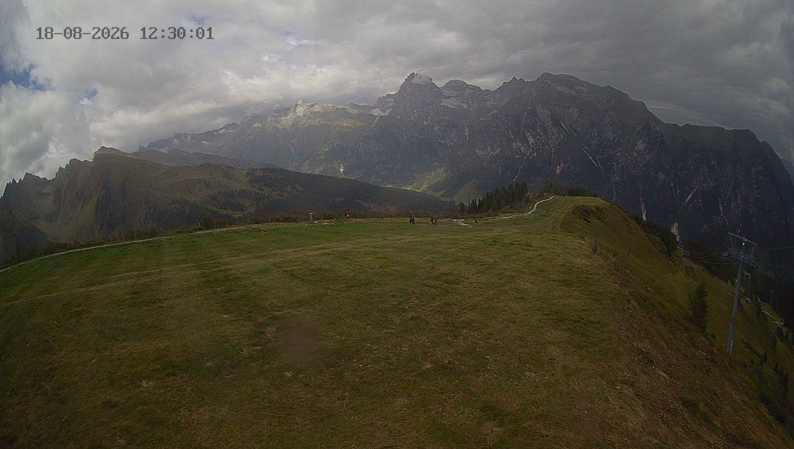 Archiv Foto Webcam Ladurns: Blick von der Bergstation Wastenegg