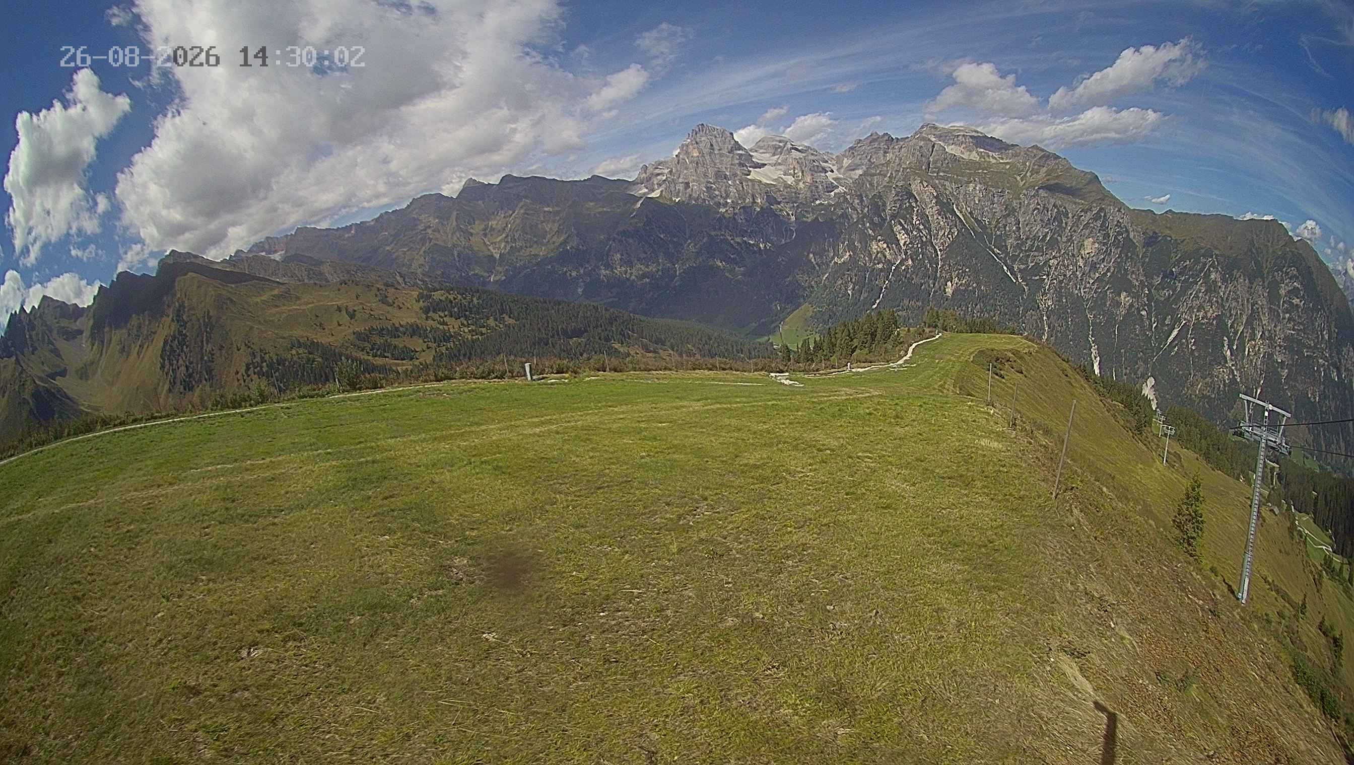Archiv Foto Webcam Ladurns: Blick von der Bergstation Wastenegg