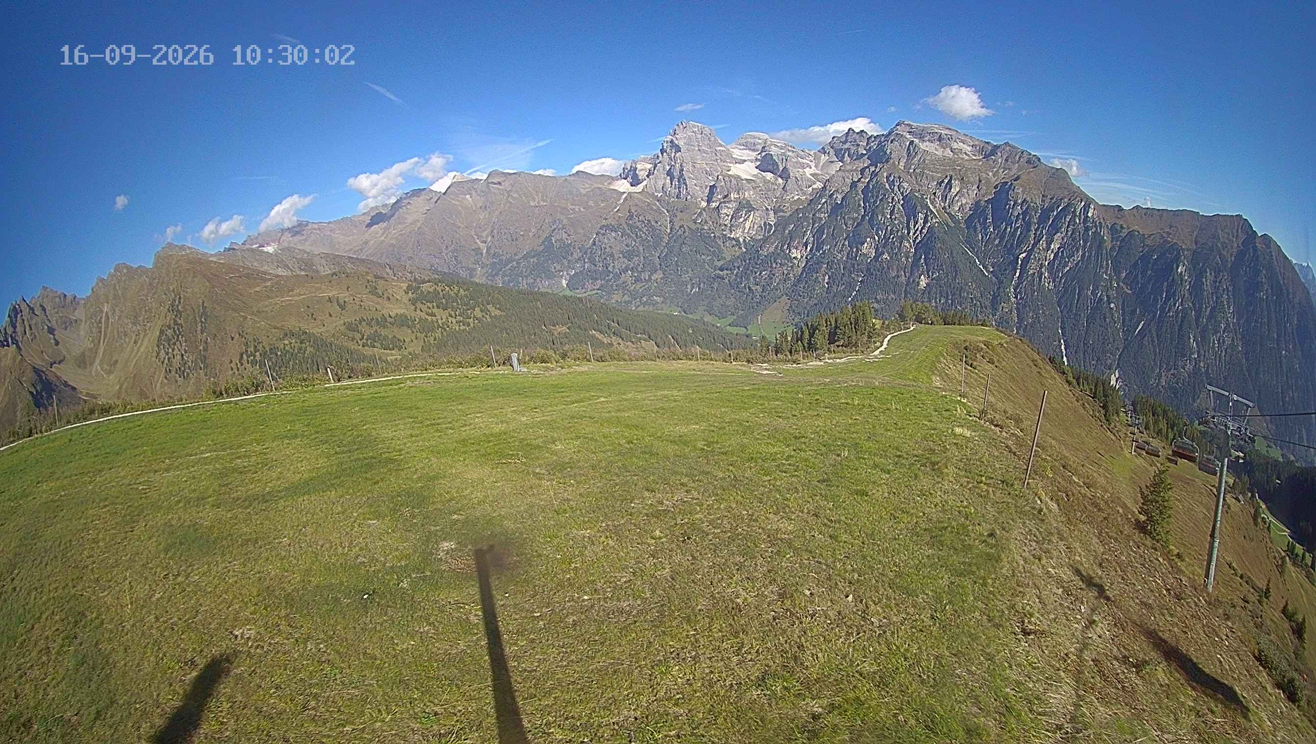 Archiv Foto Webcam Ladurns: Blick von der Bergstation Wastenegg