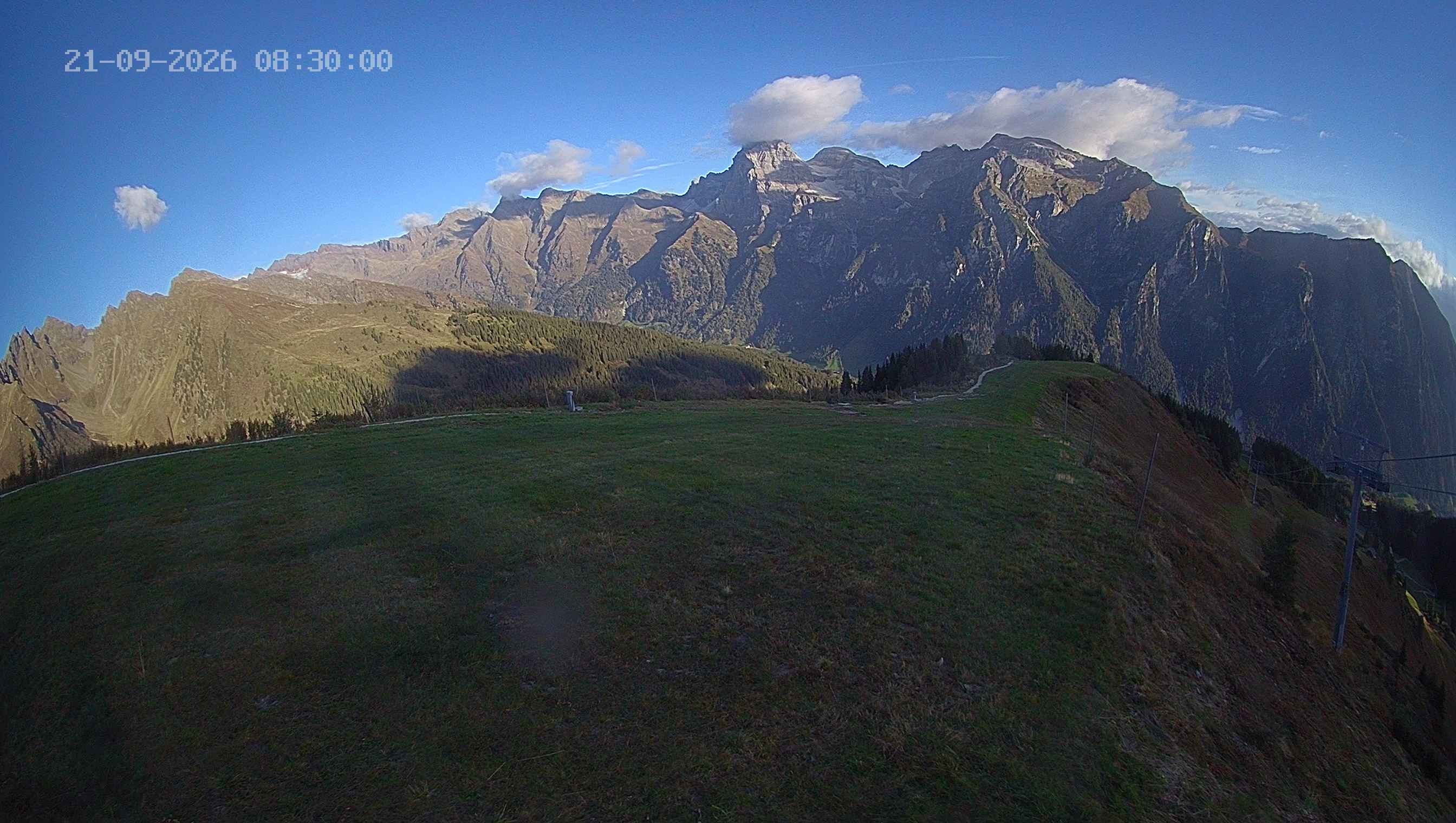 Archiv Foto Webcam Ladurns: Blick von der Bergstation Wastenegg