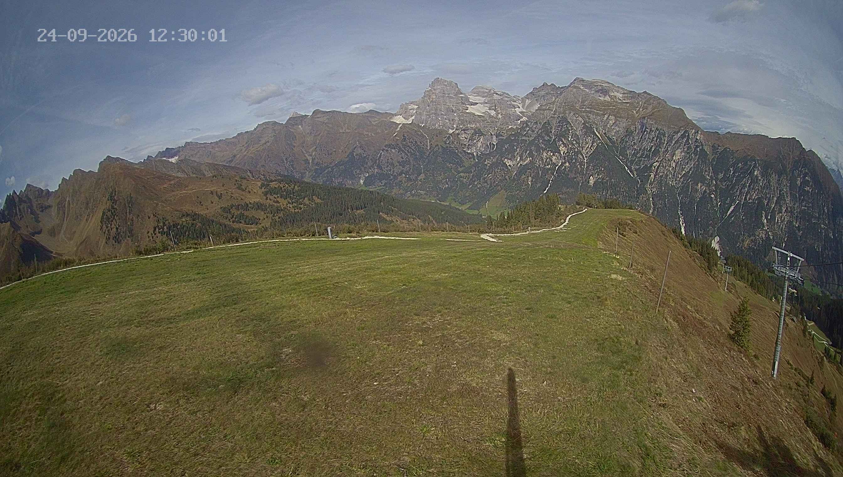 Archiv Foto Webcam Ladurns: Blick von der Bergstation Wastenegg